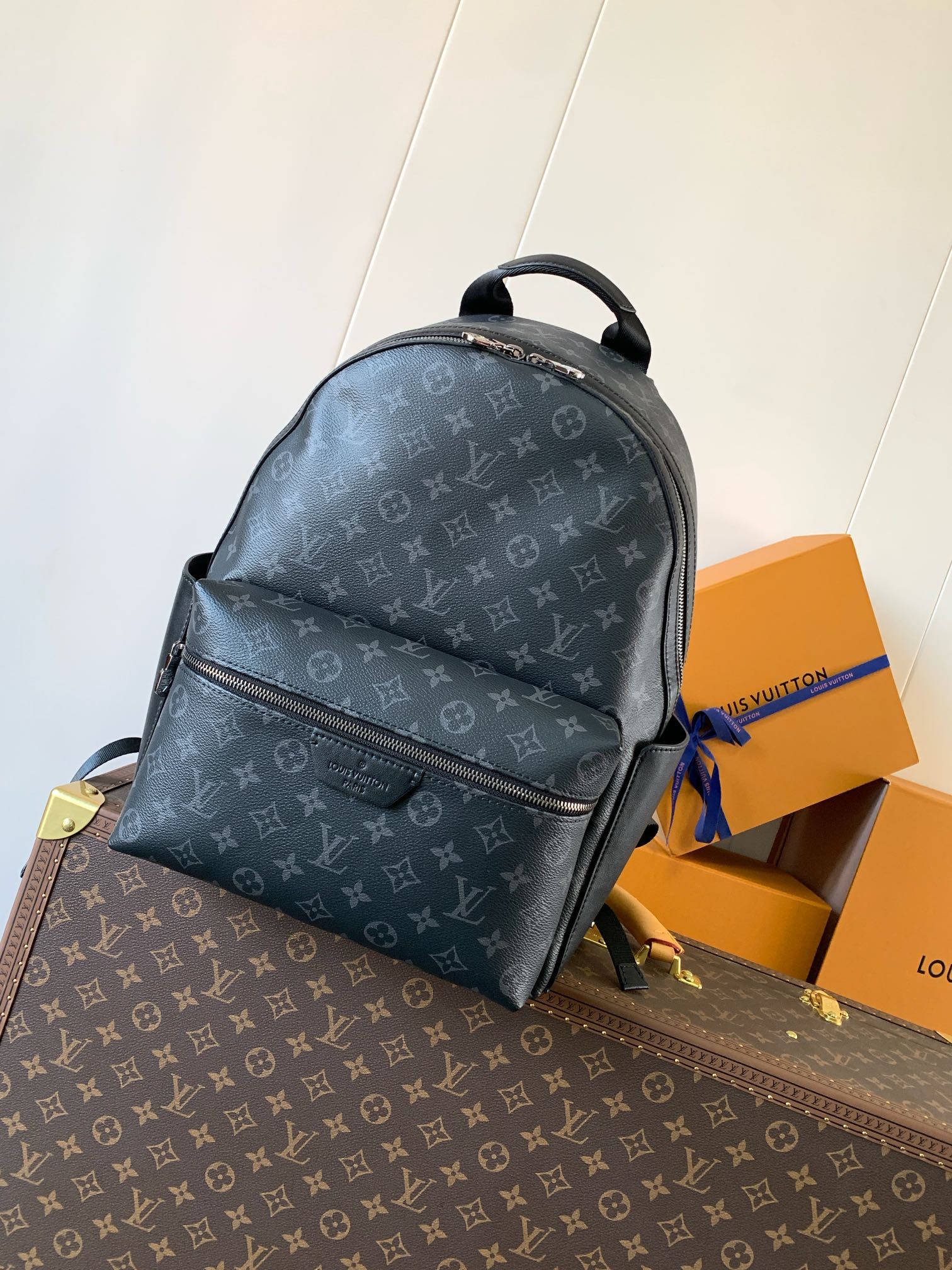LV Men's Collection Bag M22558 Discovery Backpack PM