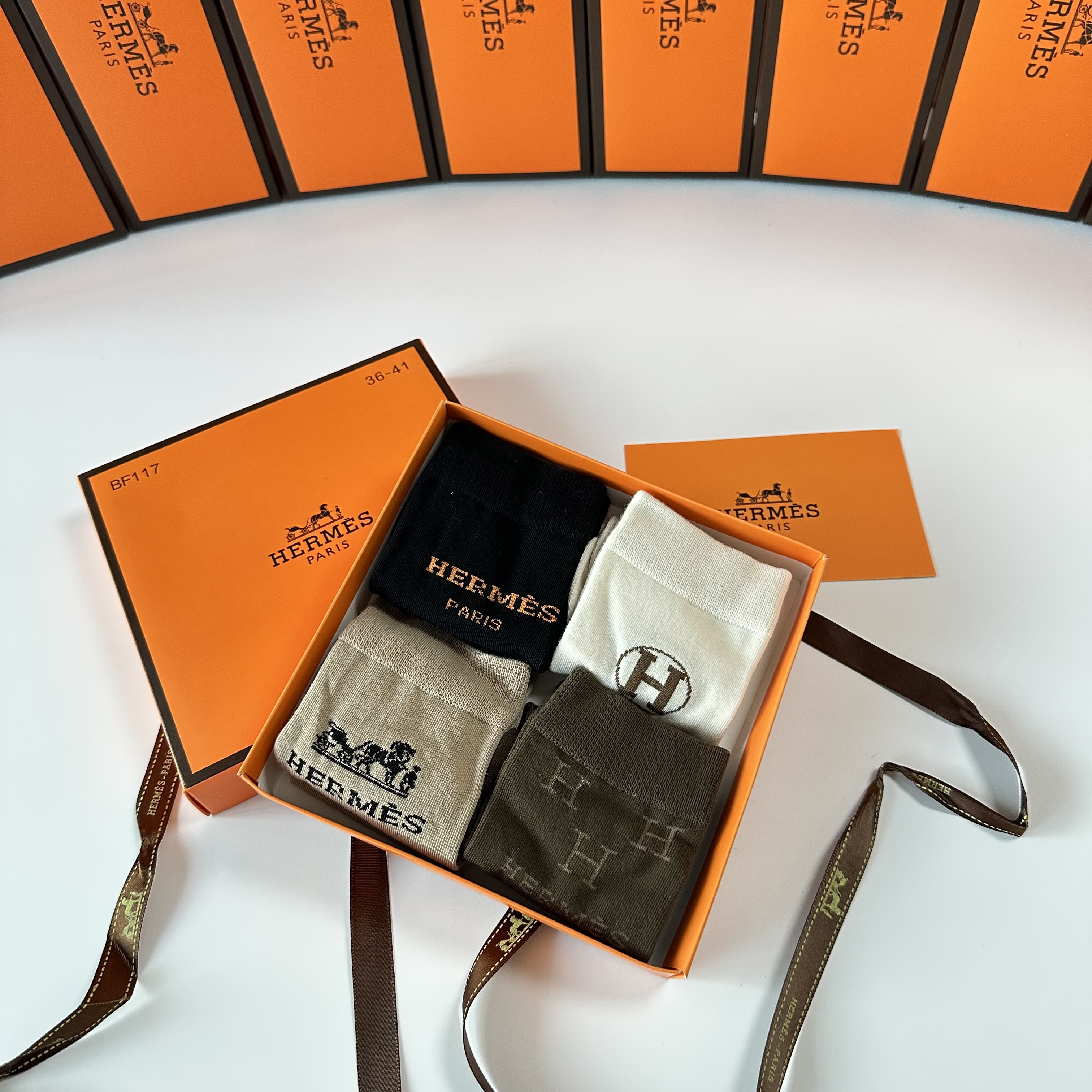 Hermes  Socks ( 4 pairs)