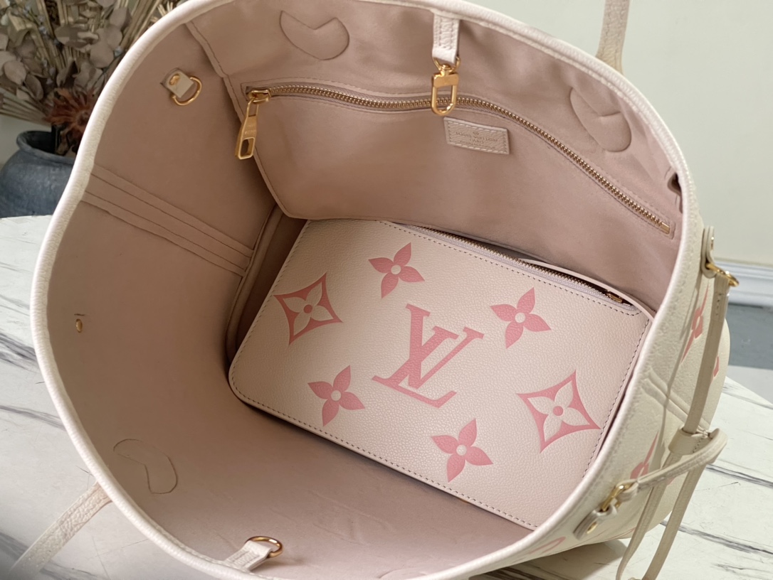 Louis Vuitton LV Neverfull MM Pink M21579