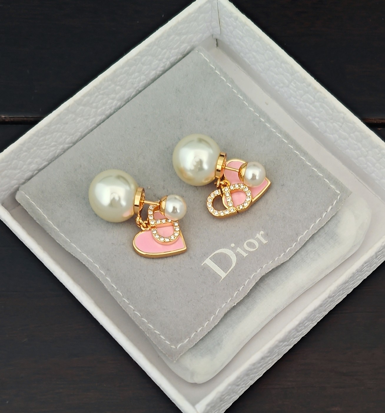 Dior ink Heart Big and Small Pearl Earrings