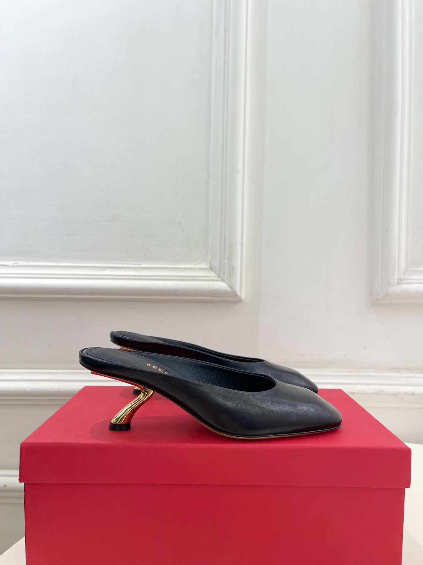 Ferragamo 2026 New Leather Heeled Mule