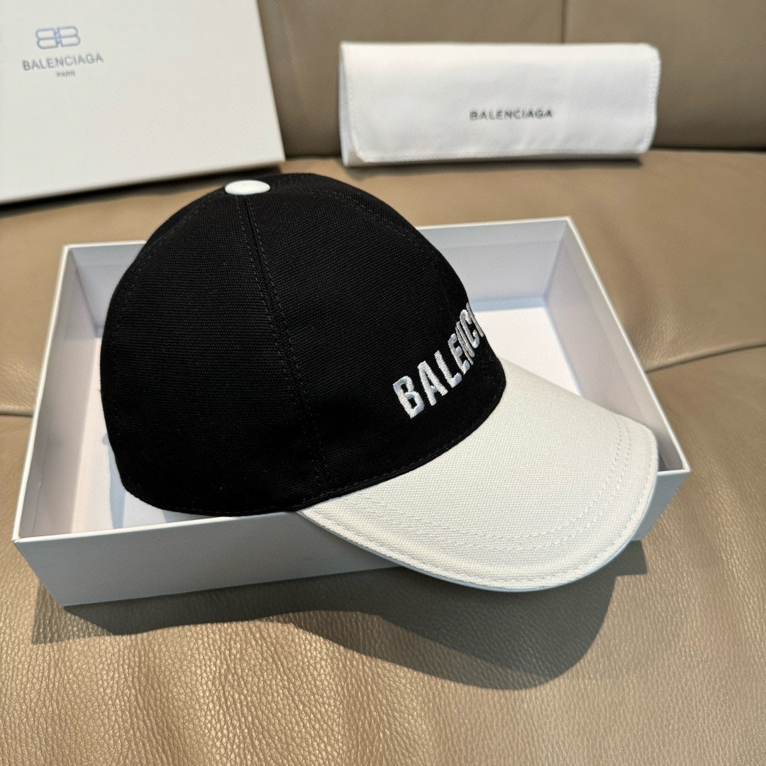 Balenciaga Classic Baseball Cap