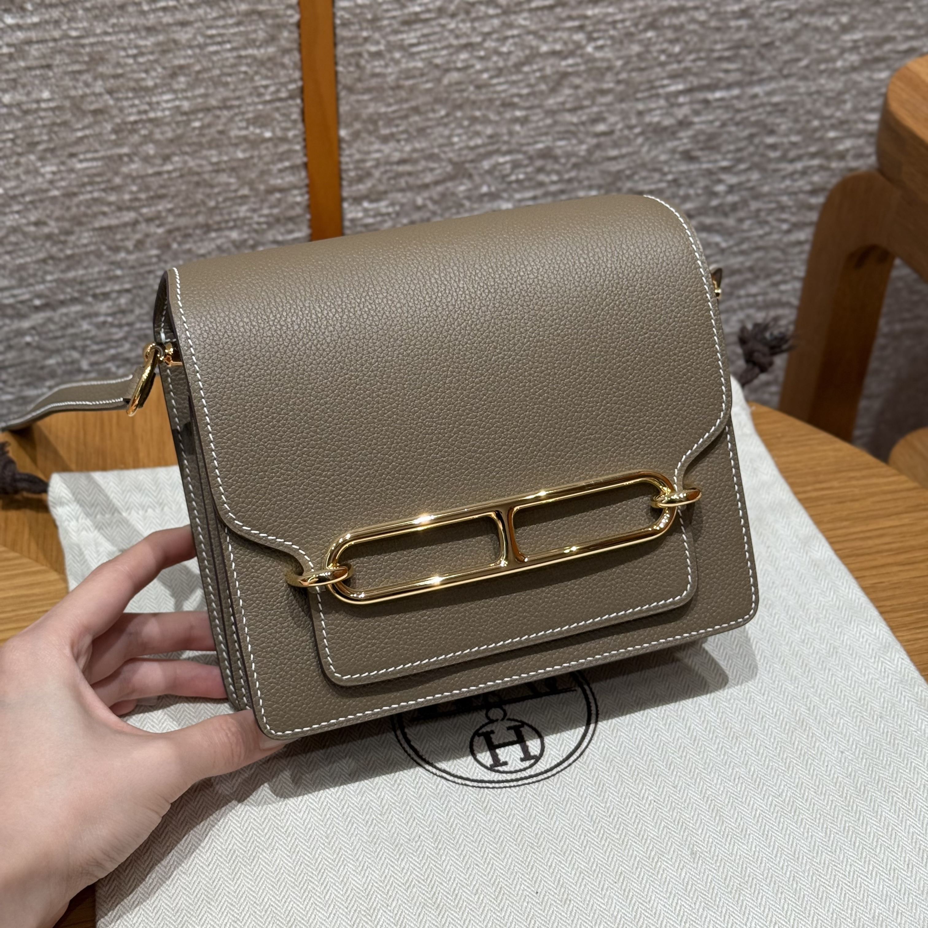 Hermes Etoupe Evercolor Mini Roulis 18