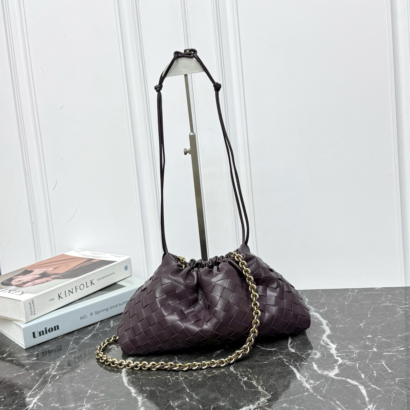 Bottega Veneta Dustbag Notte in Dark barolo Intrecciato leather