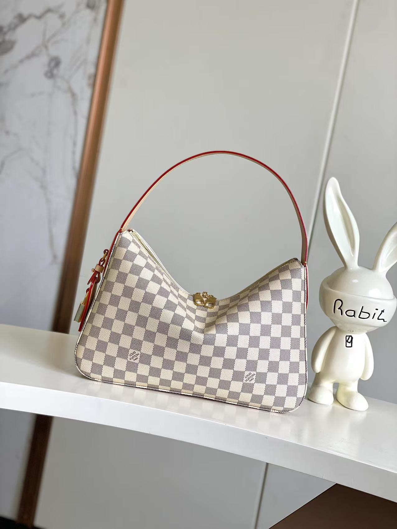 Louis Vuitton LV CARRYALL EAST WEST