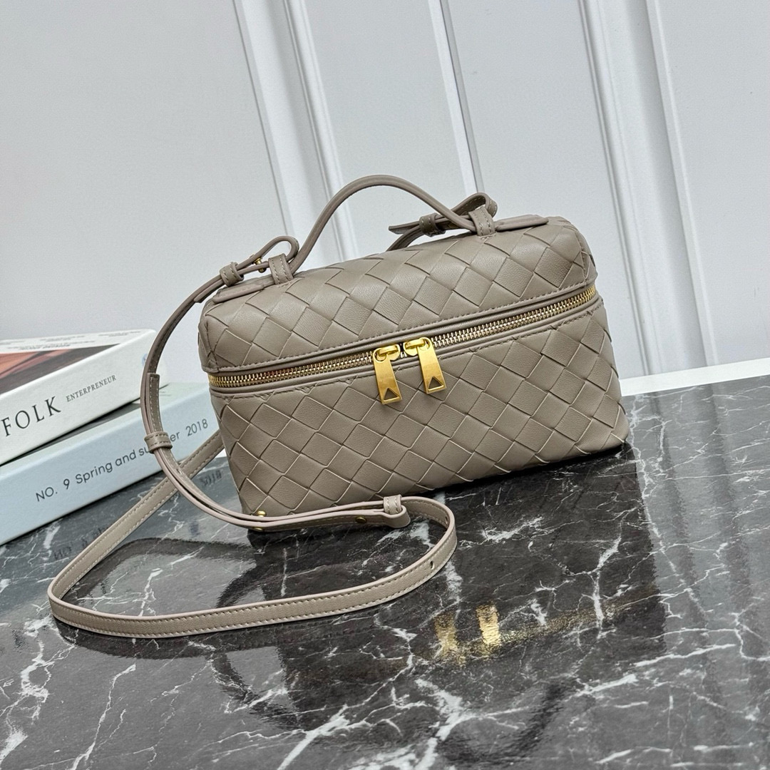 Bottega Limestone Bang Bang Vanity case