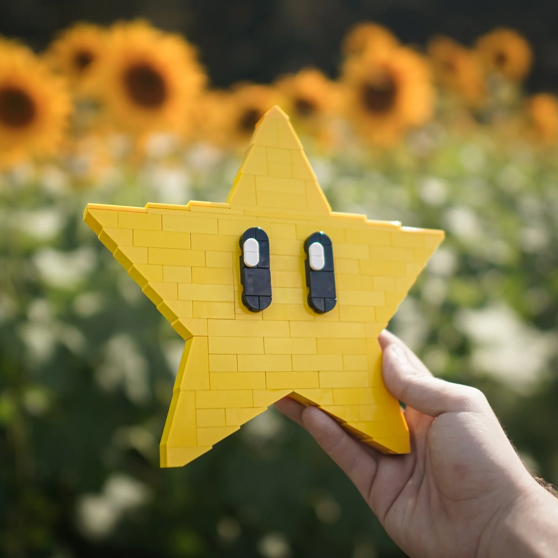 145Pcs Super Mario MOC Yellow Star