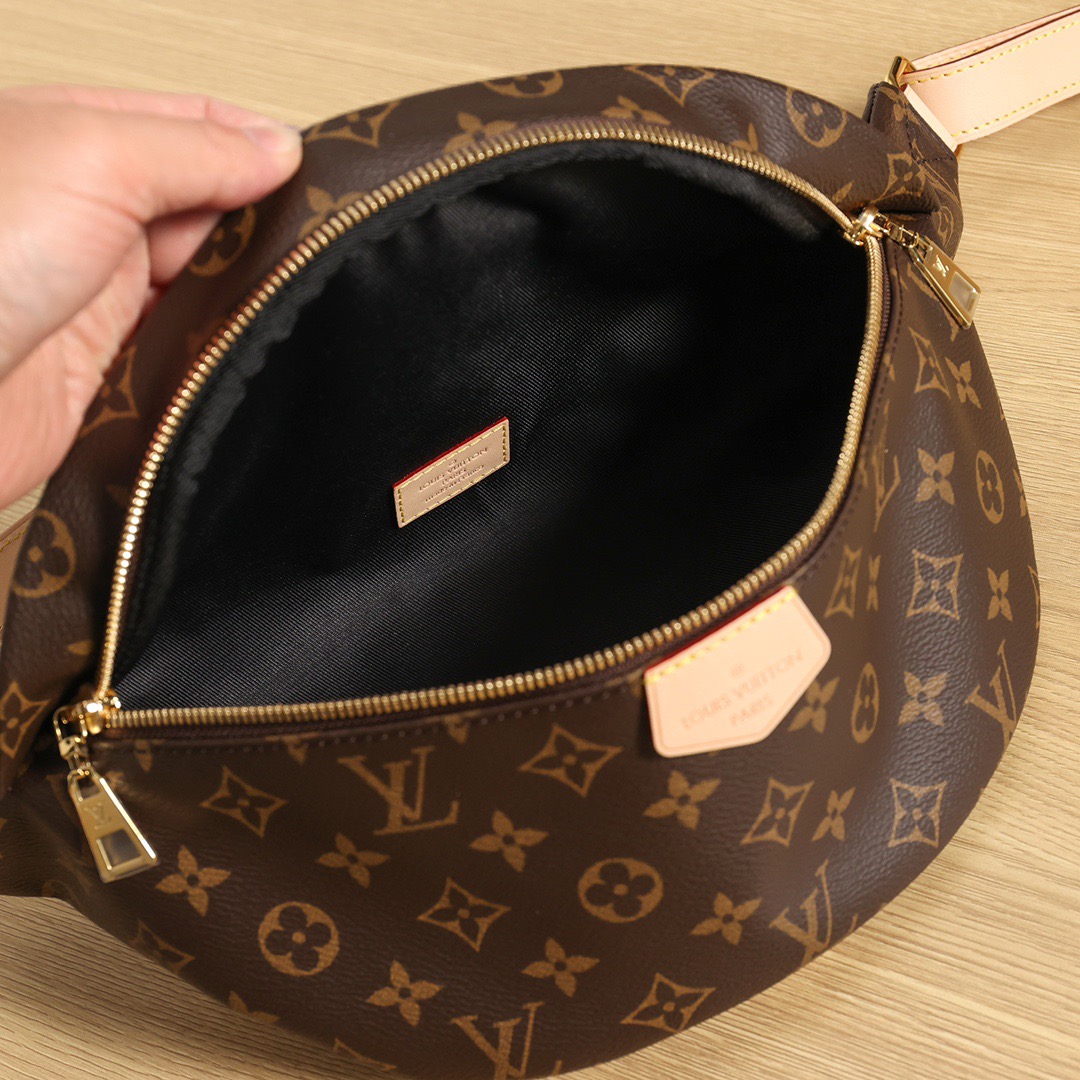 Louis Vuitton LV fanny pack waist bag