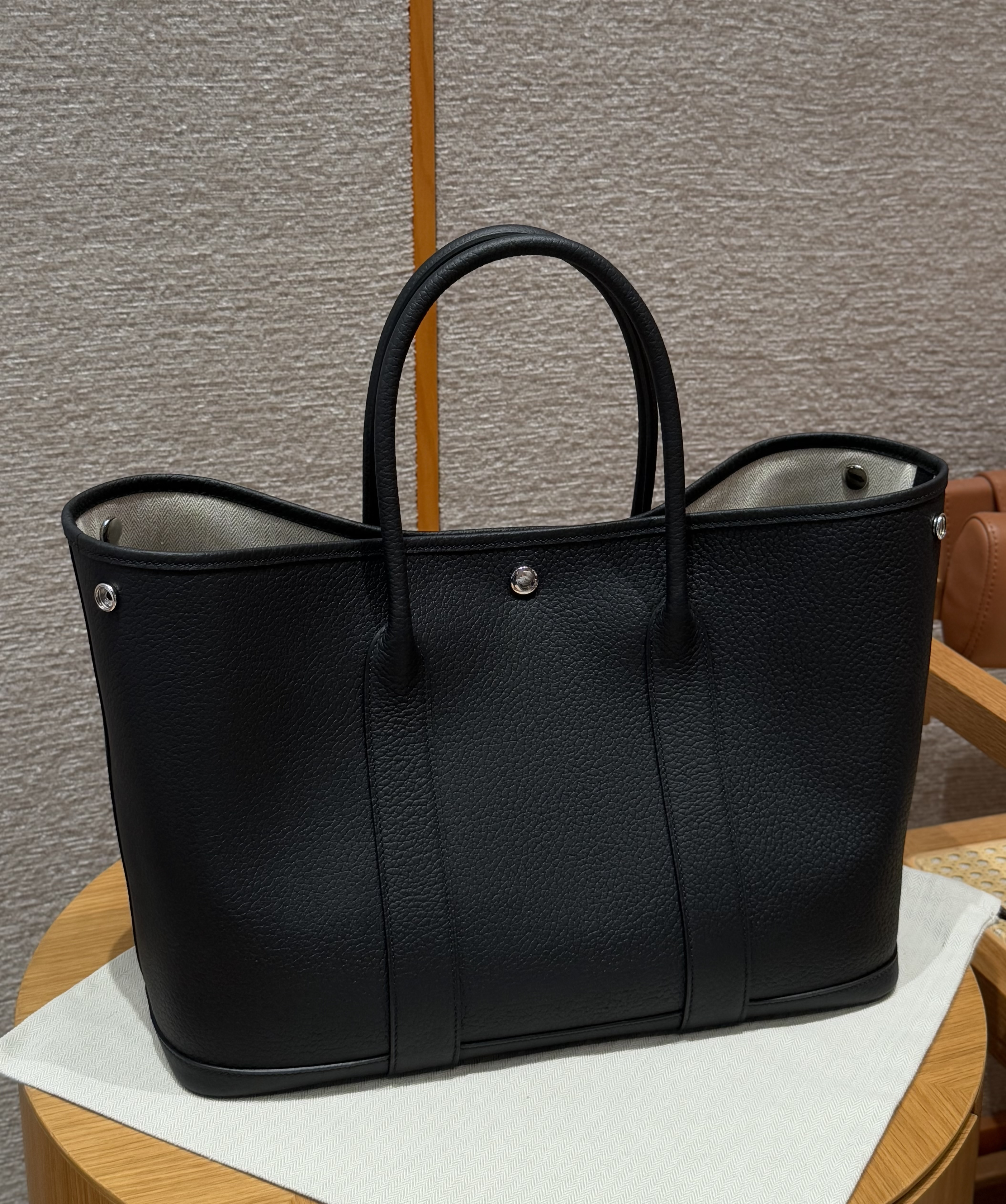 Hermes Black Negonda Garden Party 36