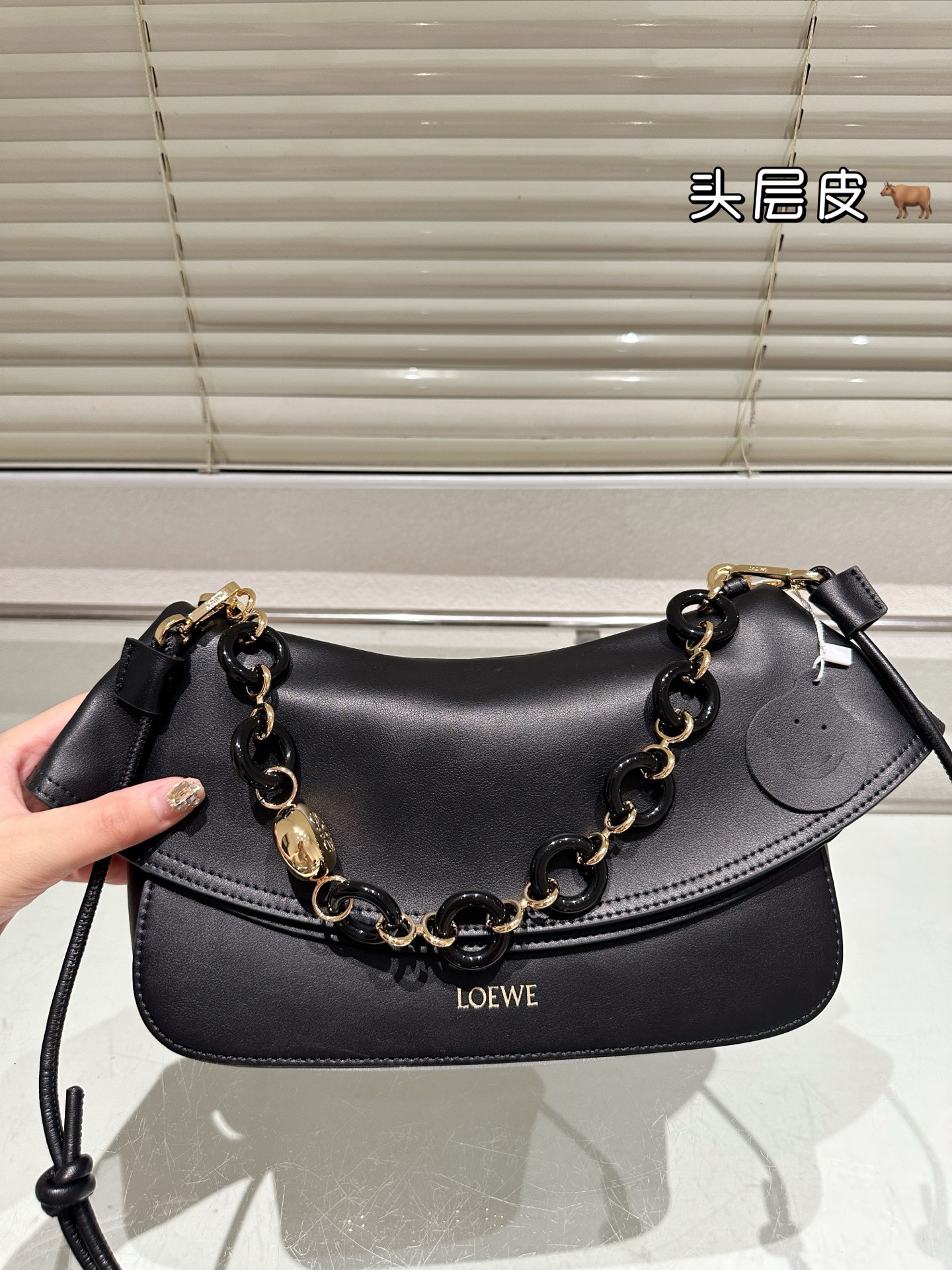Loewe Black Smooth Leather Pebble Anagram Donut Chain Link Flap Wave Hobo Shoulder Bag - KAIROO