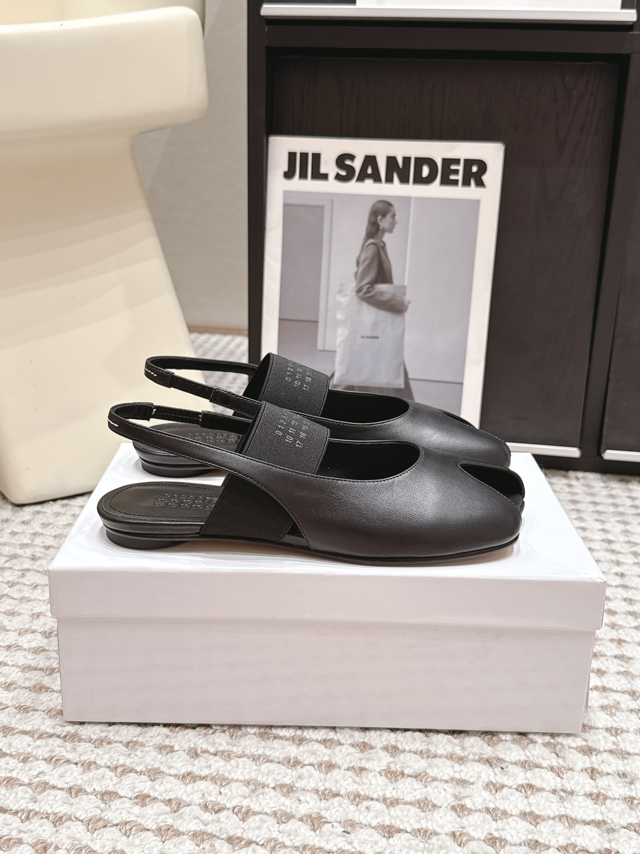 Maison Margiela Tabi Flat Singback Sandal