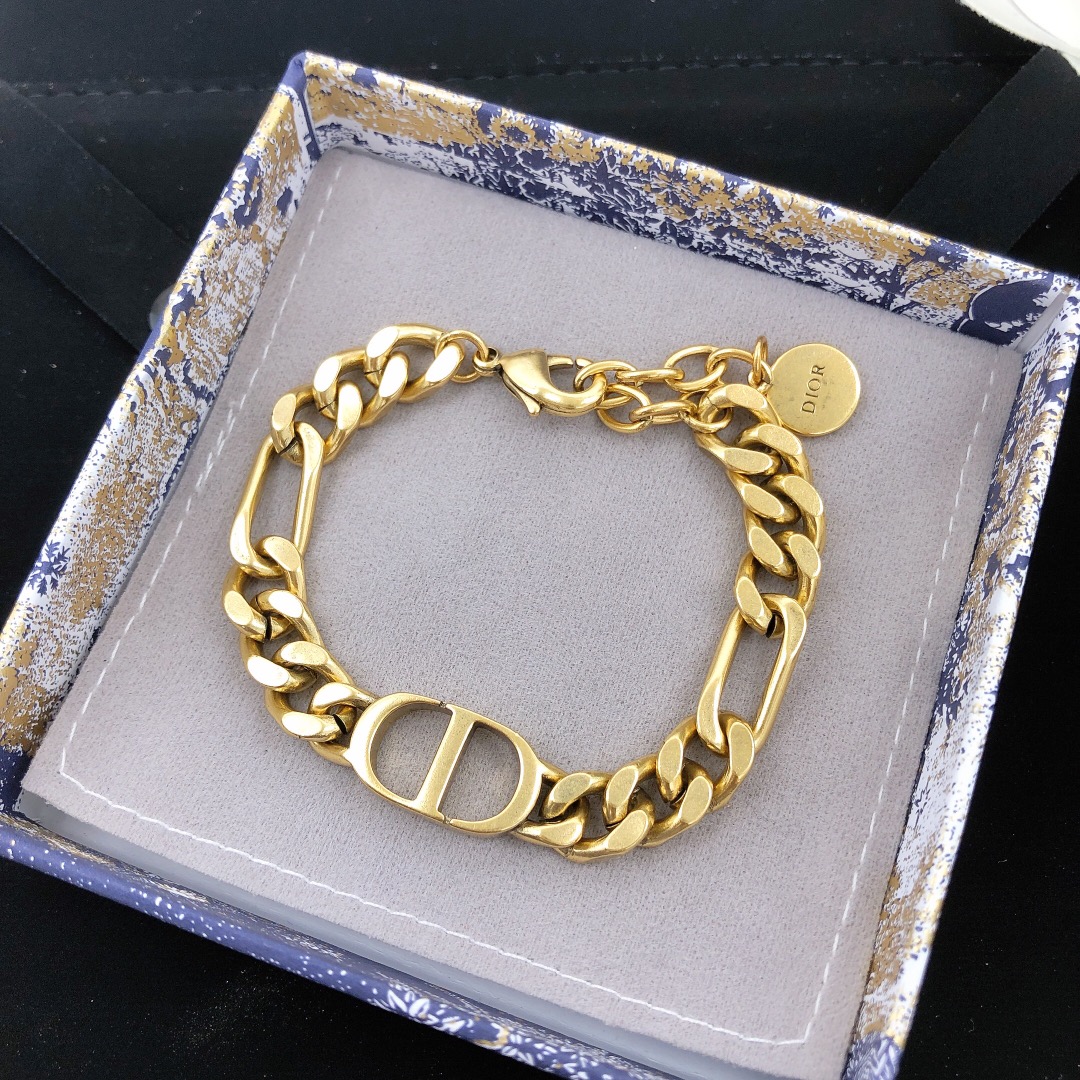 Dior Unisex Classic Gold CD Chunky Chain Bracelet