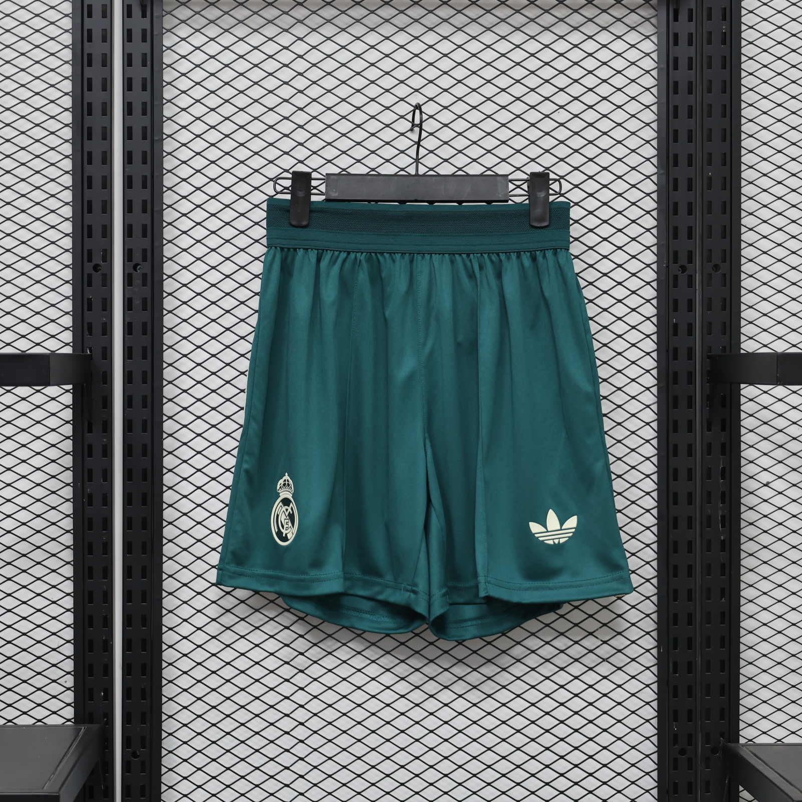 Real Madrid Away Shorts Player Version 26/27 | Soc Jersey - Premium Football Jersey