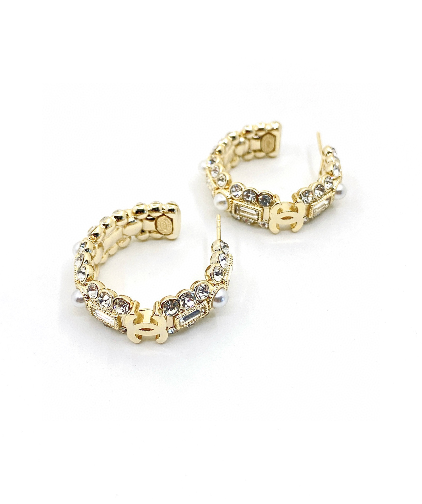 Chanel Fashion Earrings