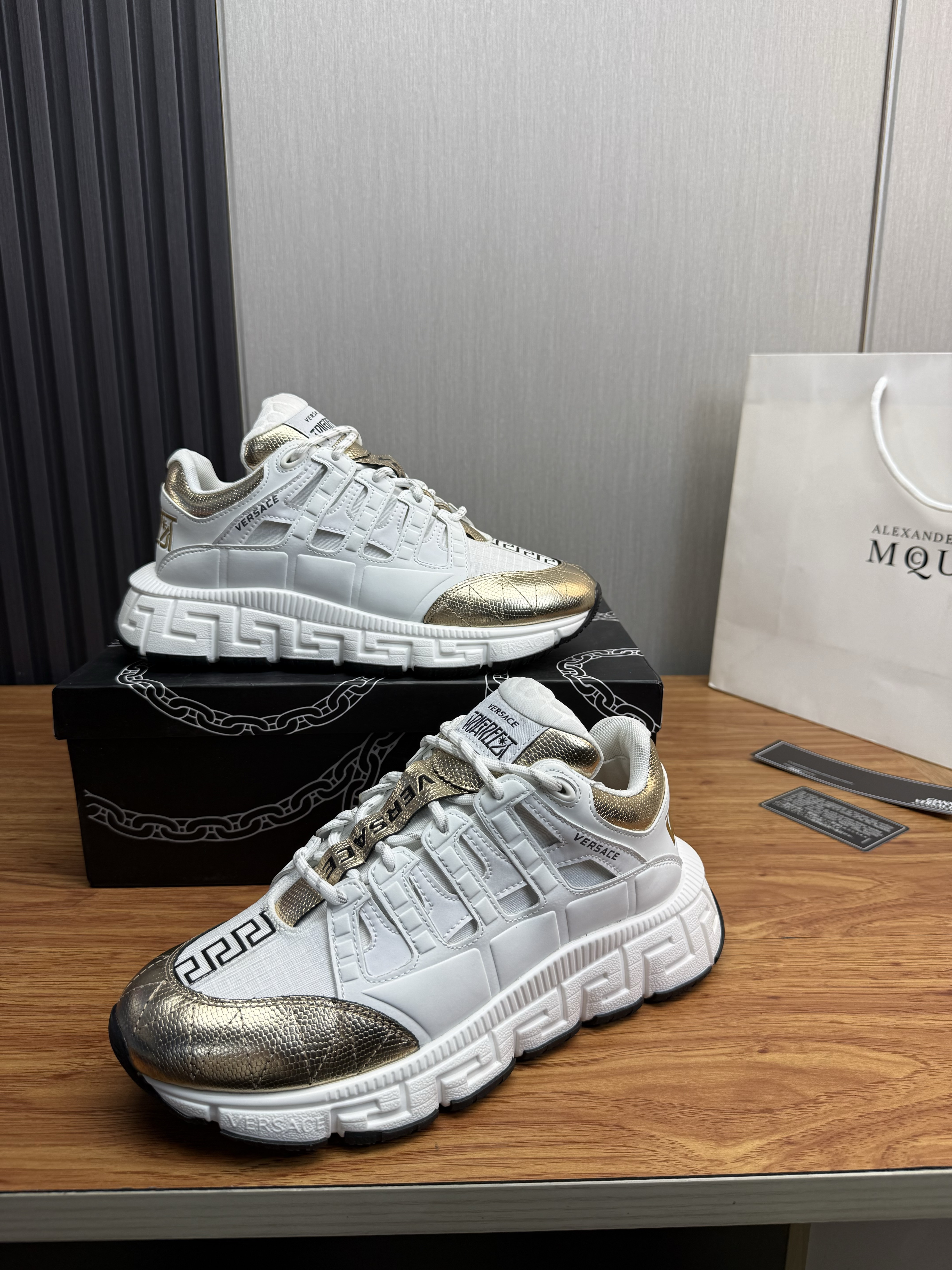 Versace Unisex Sneaker