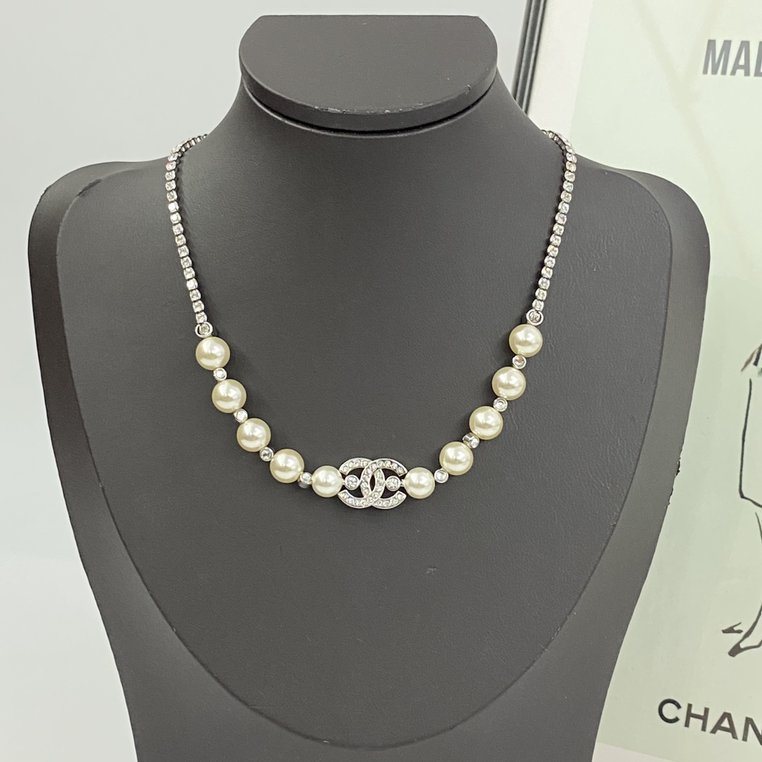Chanel Fashion Necklace