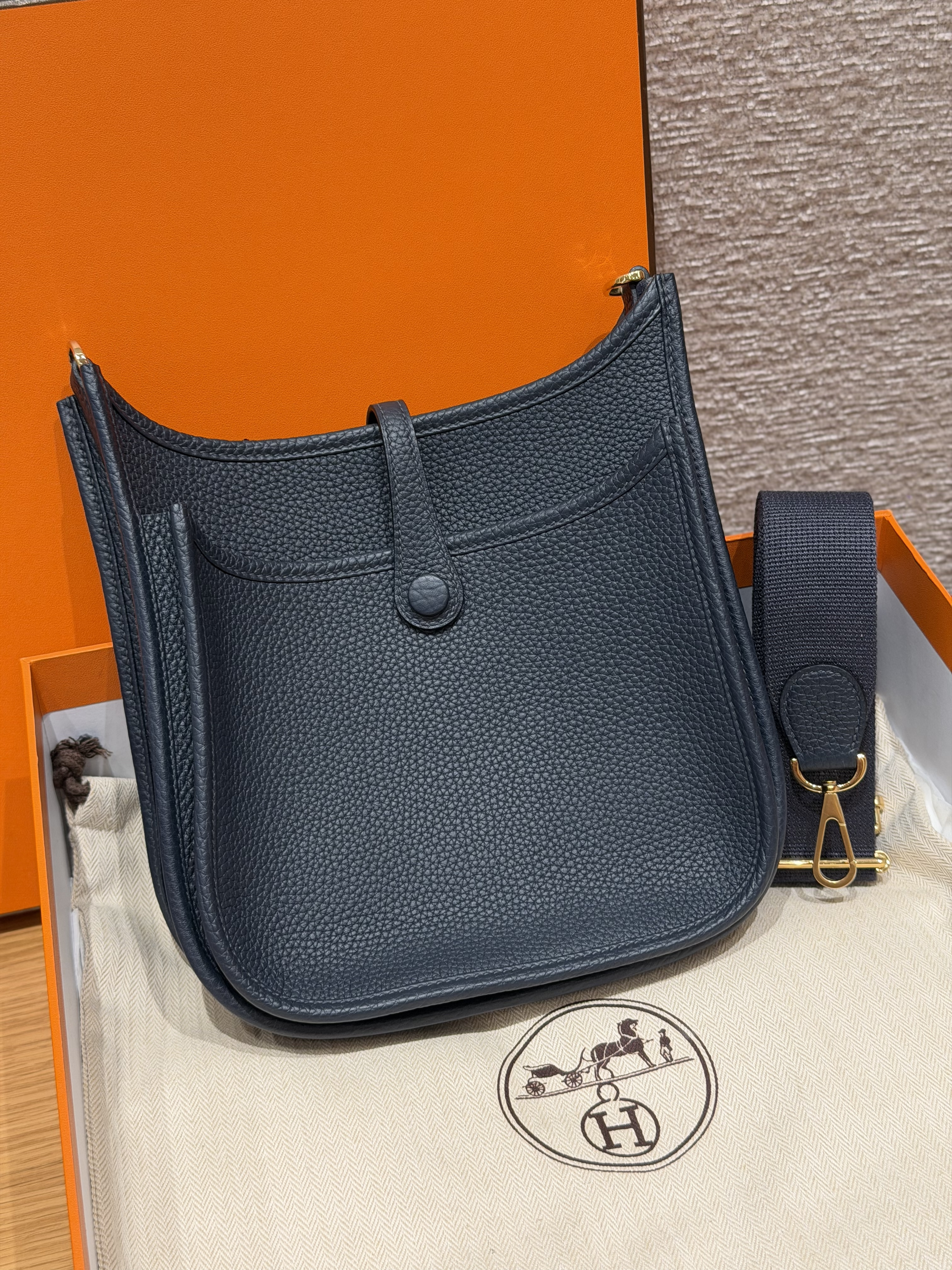 Hermes Blue Niut Clemence Small Evelyne 23 III
