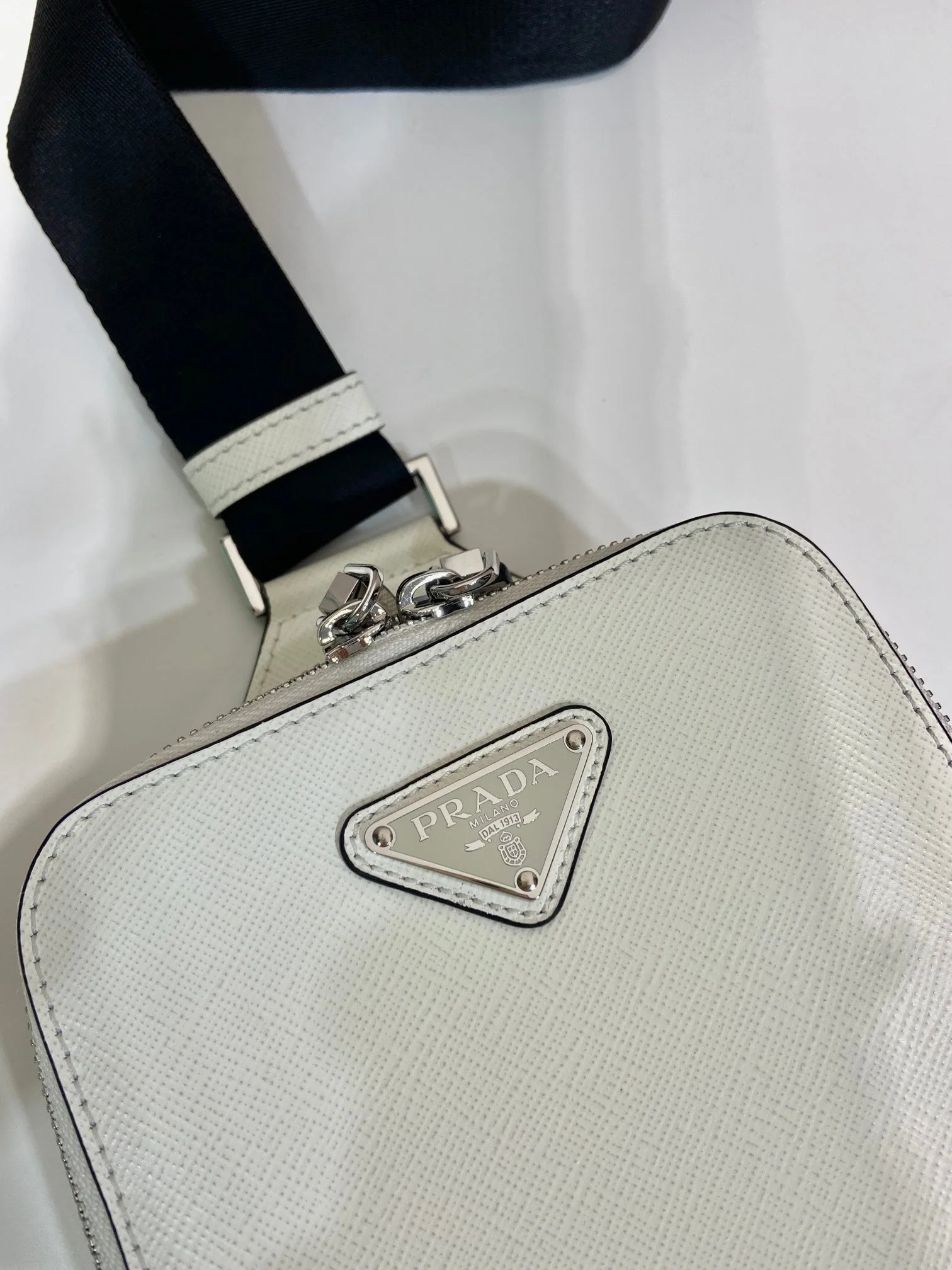 Prada CHEST BAG 20 IN WHITE SAFFIANO LEATHER
