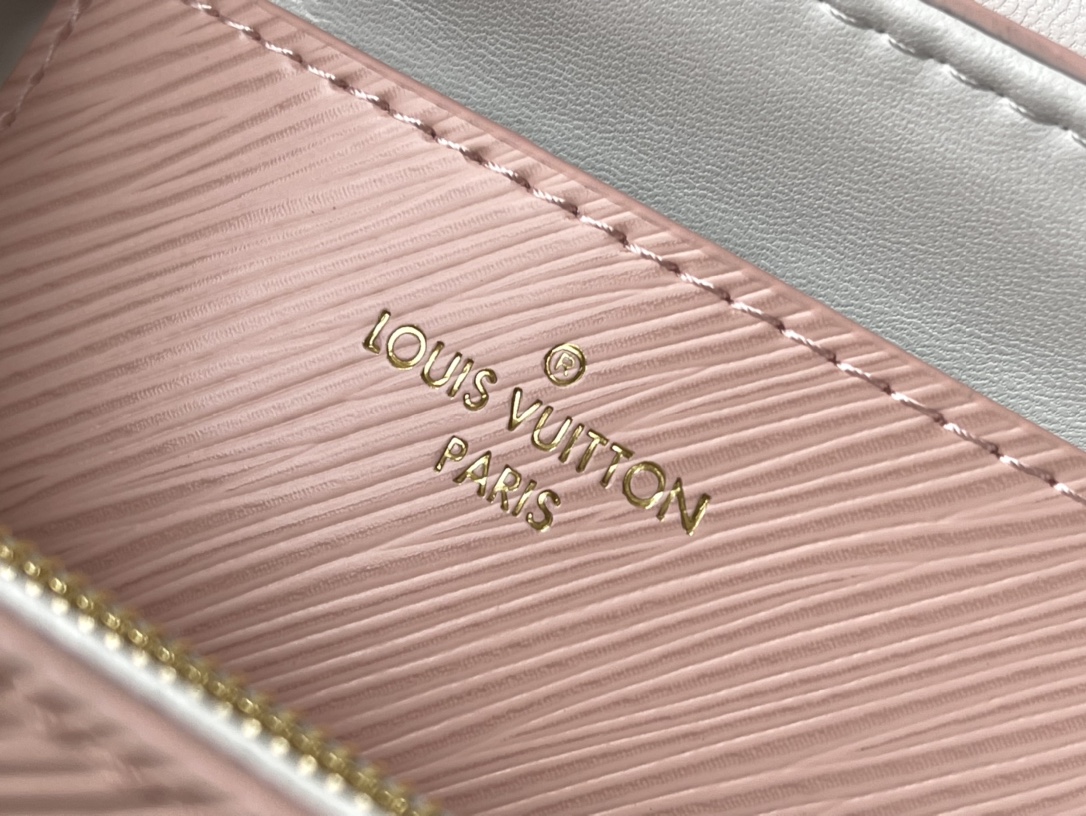 Louis Vuitton LV Twist MM M21027