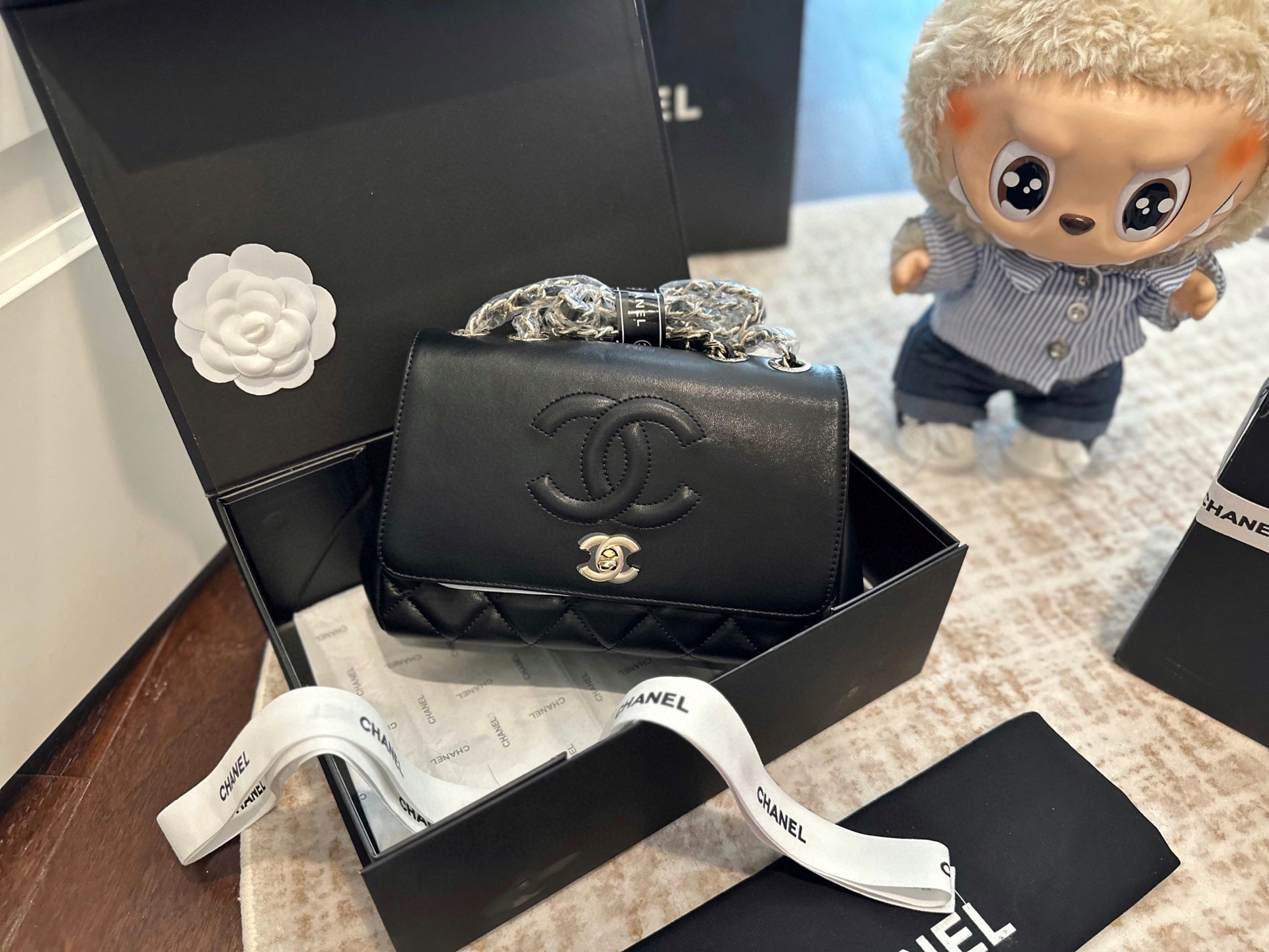 Chanel latest vintage Vinage sheepskin embossed Logo Crossbody Bag