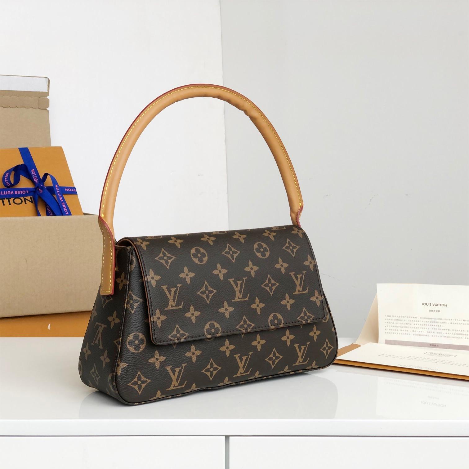 Louis Vuitton LV -Looping mm round handle shoulder bag
