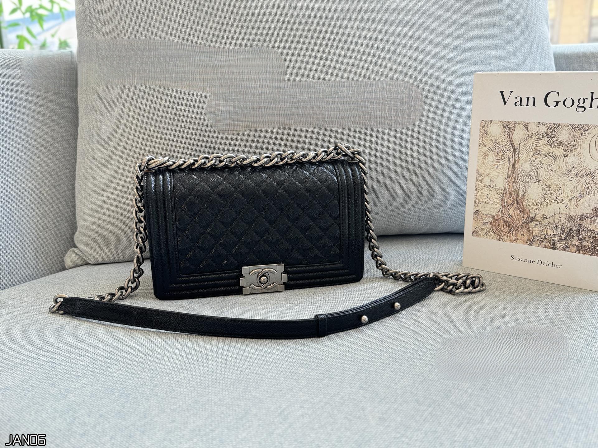 Chanel Le Boy Medium 25CM Quilted Caviar Leather Silver Hardware Chain Flap Shoulder Bag - KAIROO
