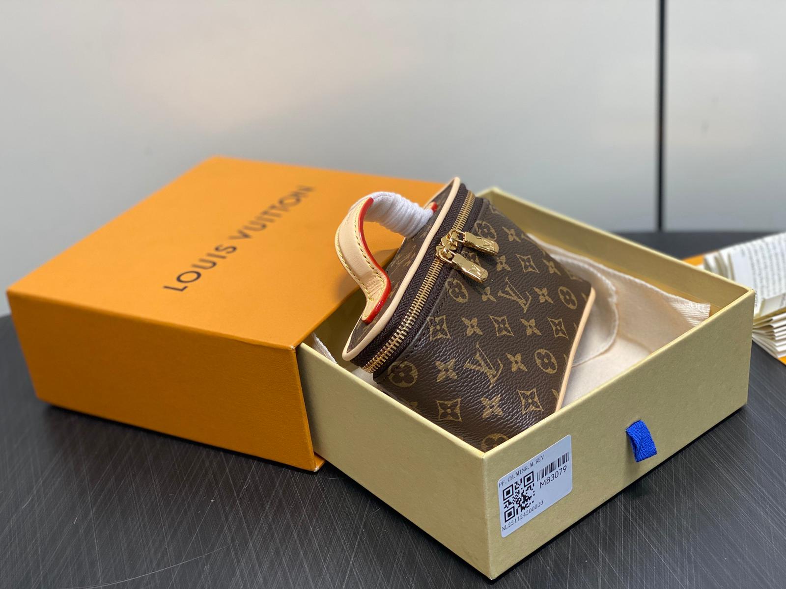 Louis Vuitton LV Nice Beauty