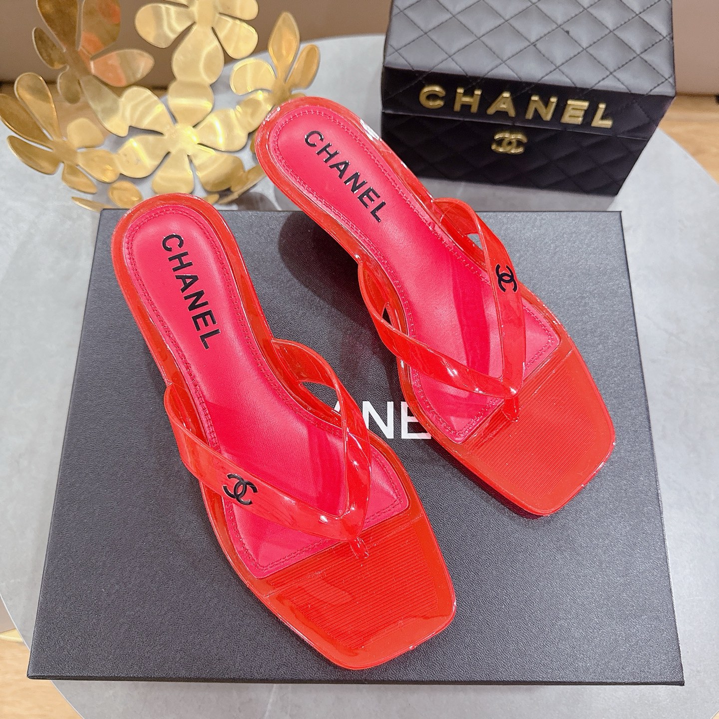 Chanel CC Logo Transparent PVC Jelly Square Toe Kitten Heel Beach Thong Sandals - KAIROO
