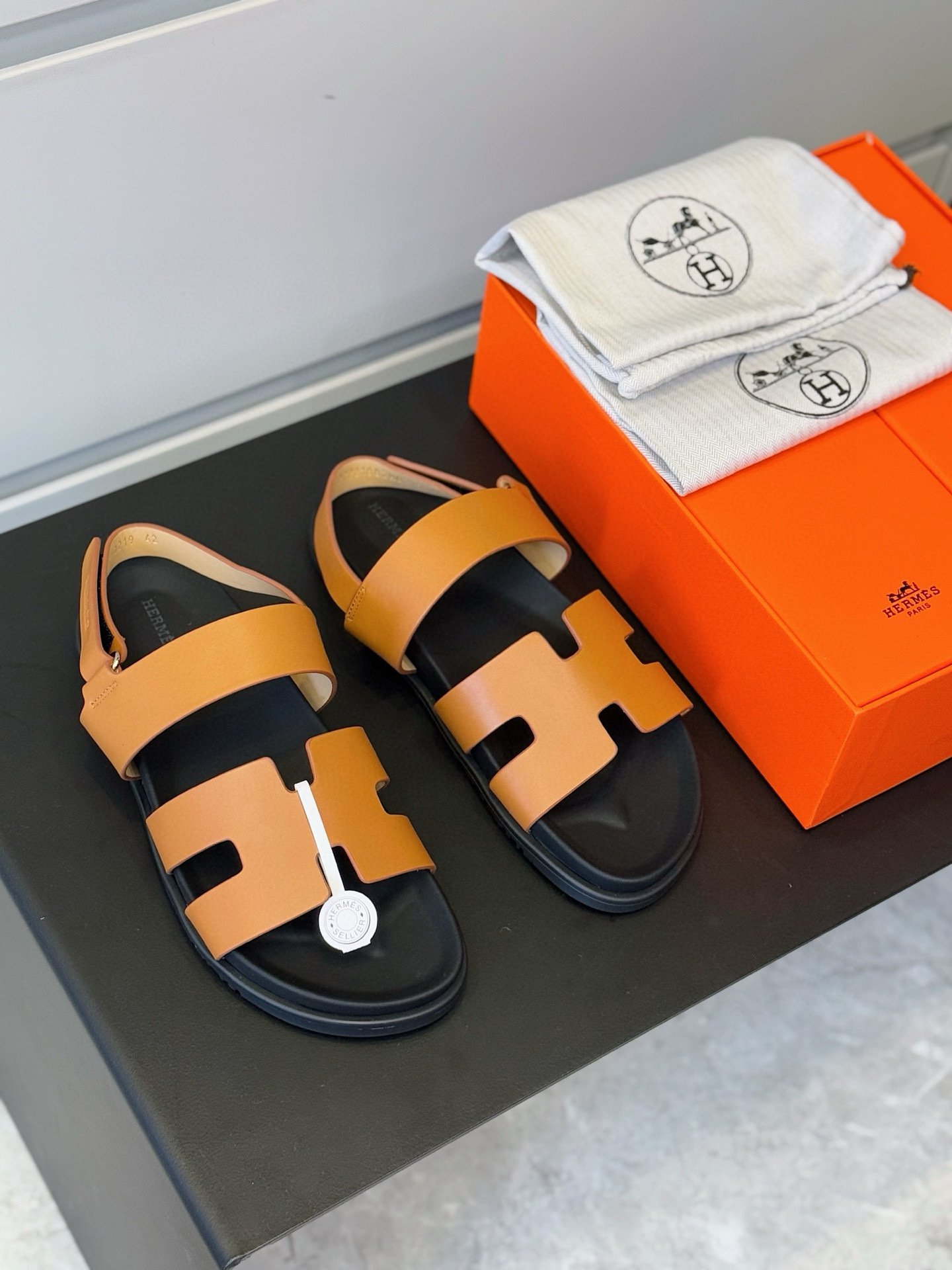 Hermes Men's leather Sandals