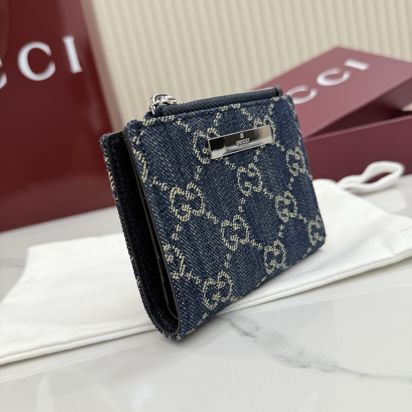 Gucci Small wallet with Gucci plaque 875798