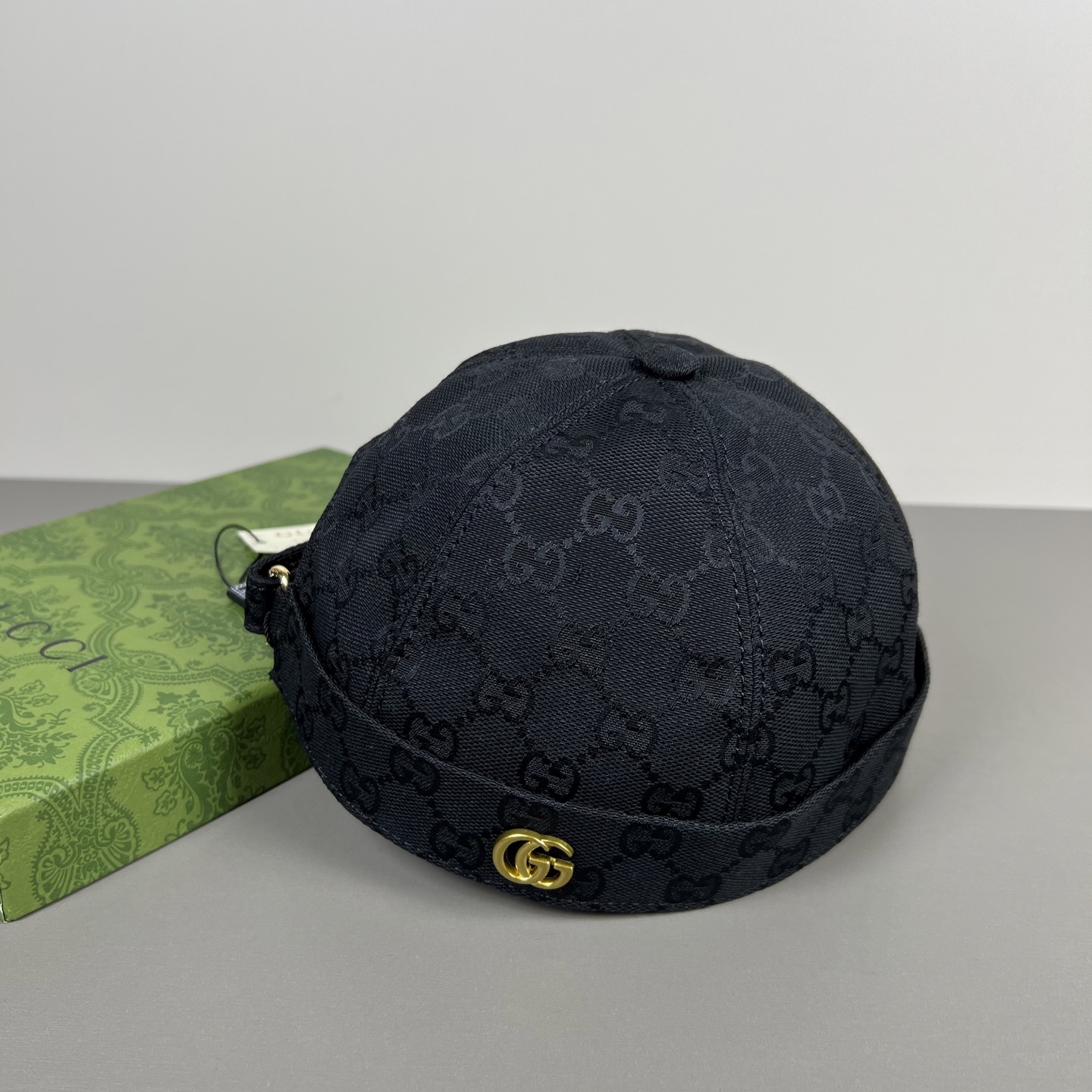 Gucci round hat