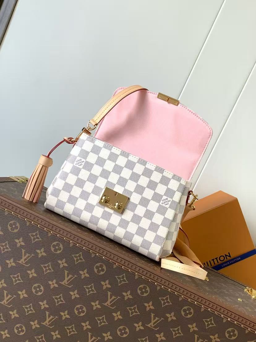 Louis Vuitton Croissette handbag