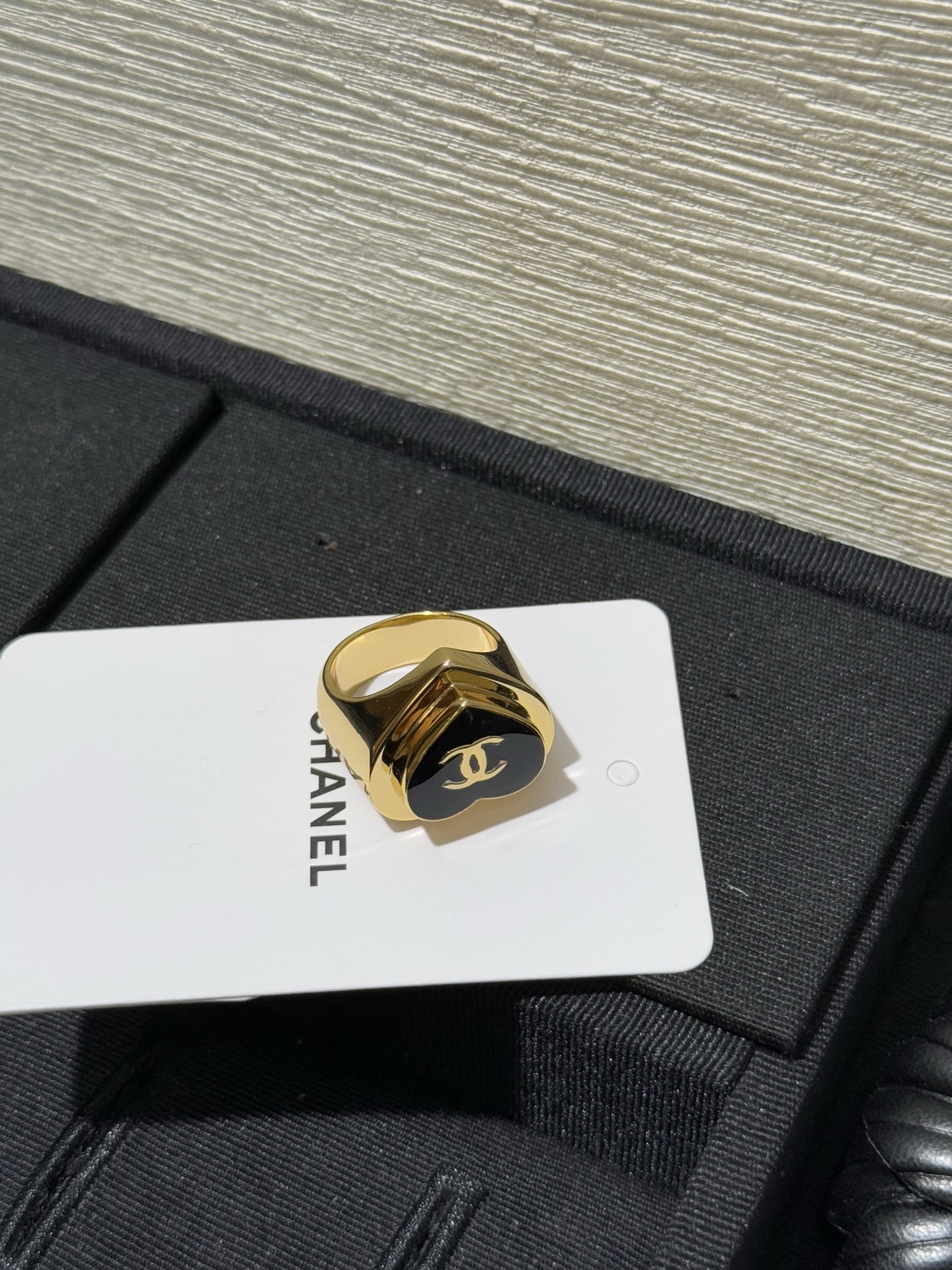Chanel Heart CC Enamel Metal Ring - KAIROO
