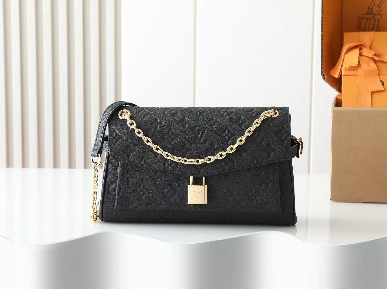 Louis Vuitton LV ANYTIME FLAP BAG