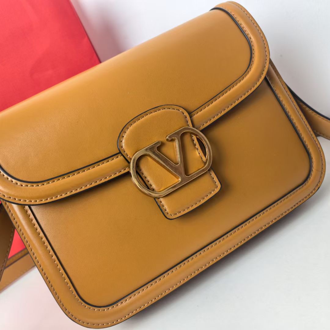 Valentino Garavani 9T05 Shoulder Bag in Smooth Calfskin-Tan