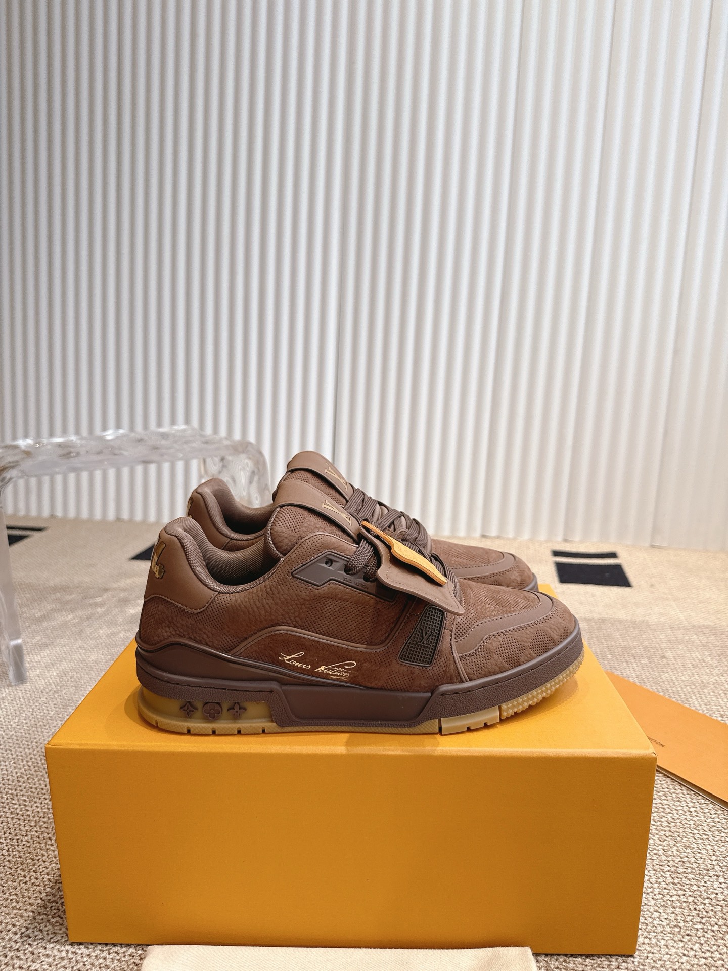 LV Unisex Trainer Distressed Sneaker