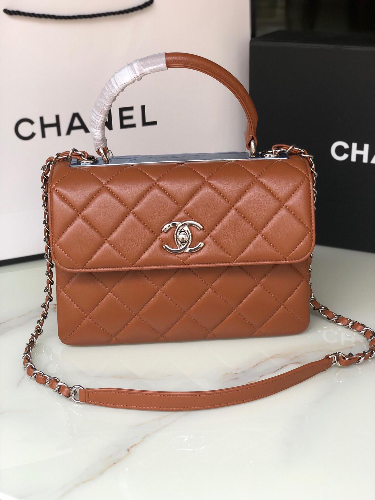 CHANEL brownCross-Body Bag