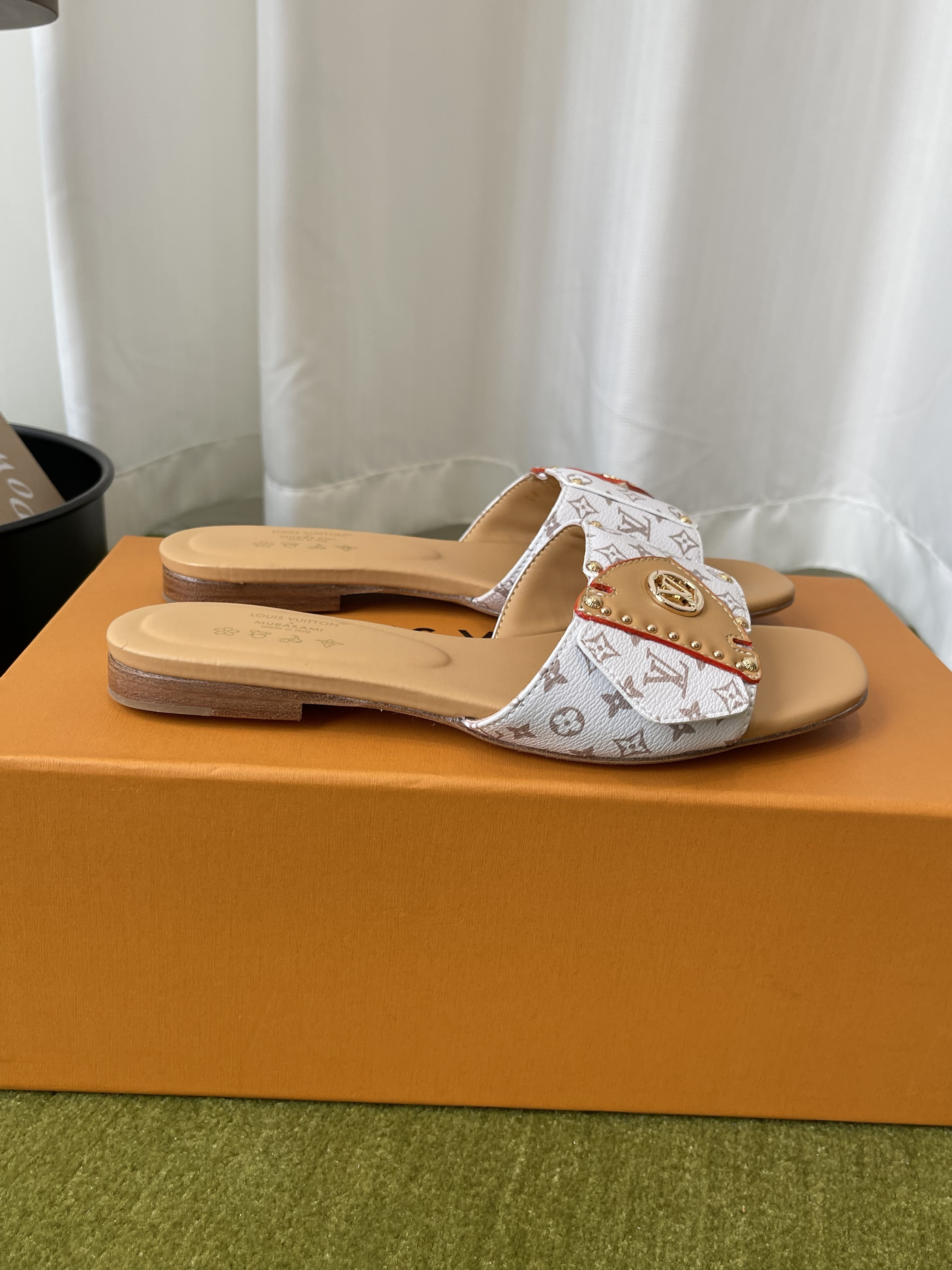 Women's LV Frame Flat Slides