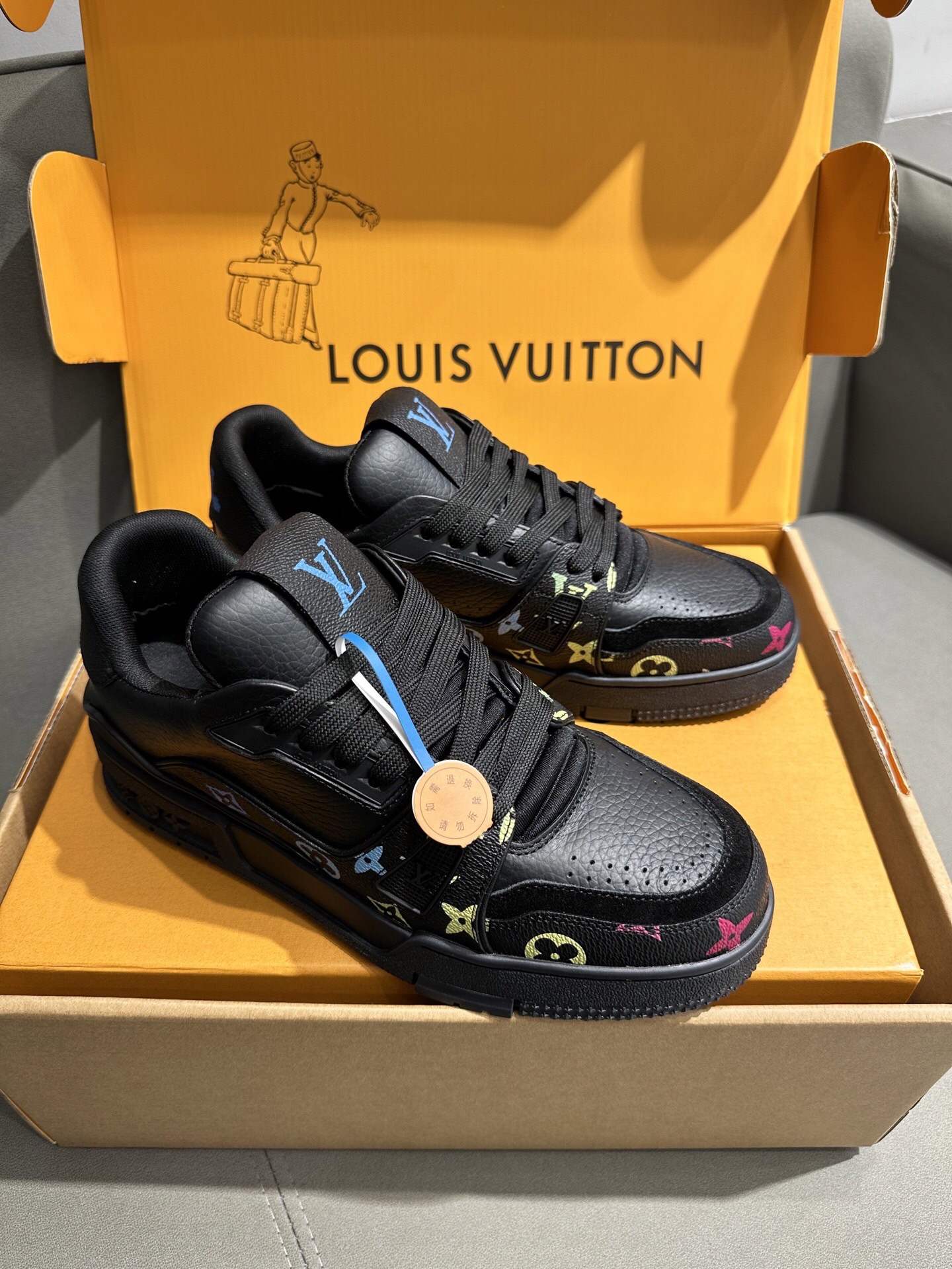 Men's LV Trainer Sport Shoes