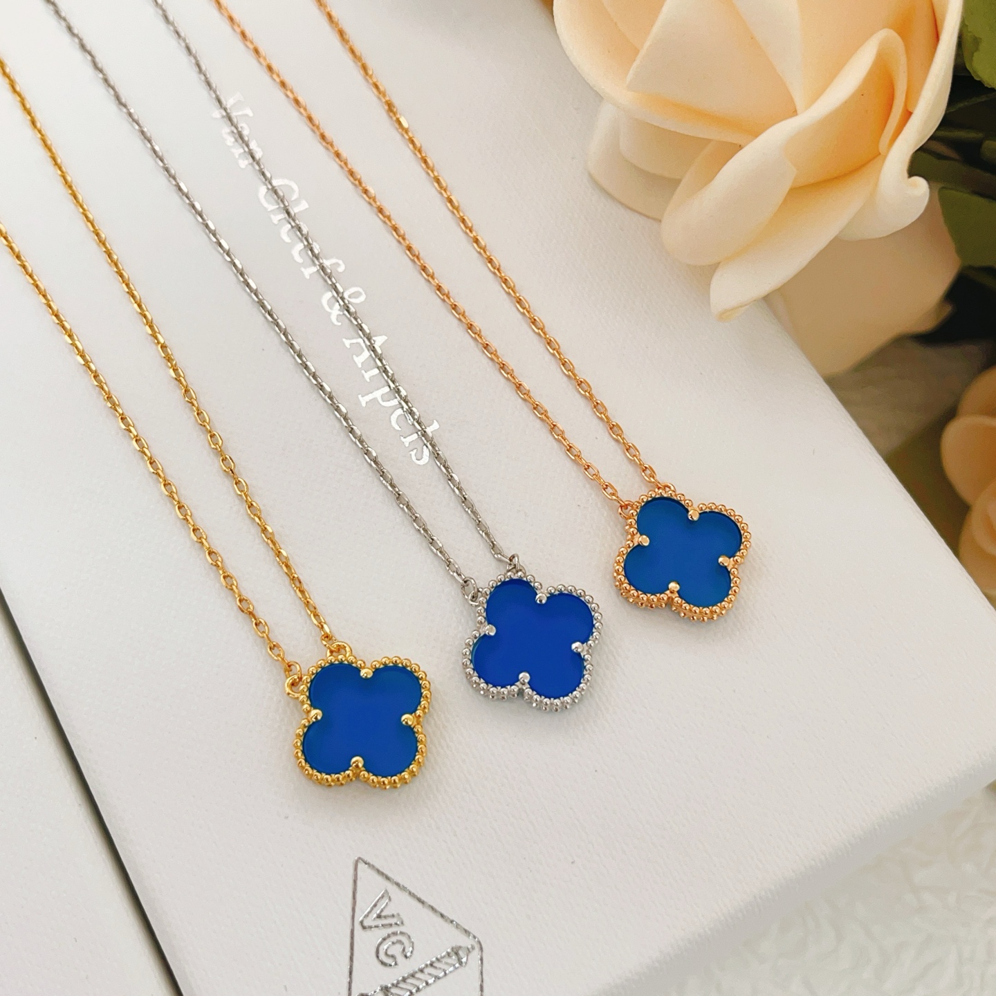 Van Cleef Fashion Necklace