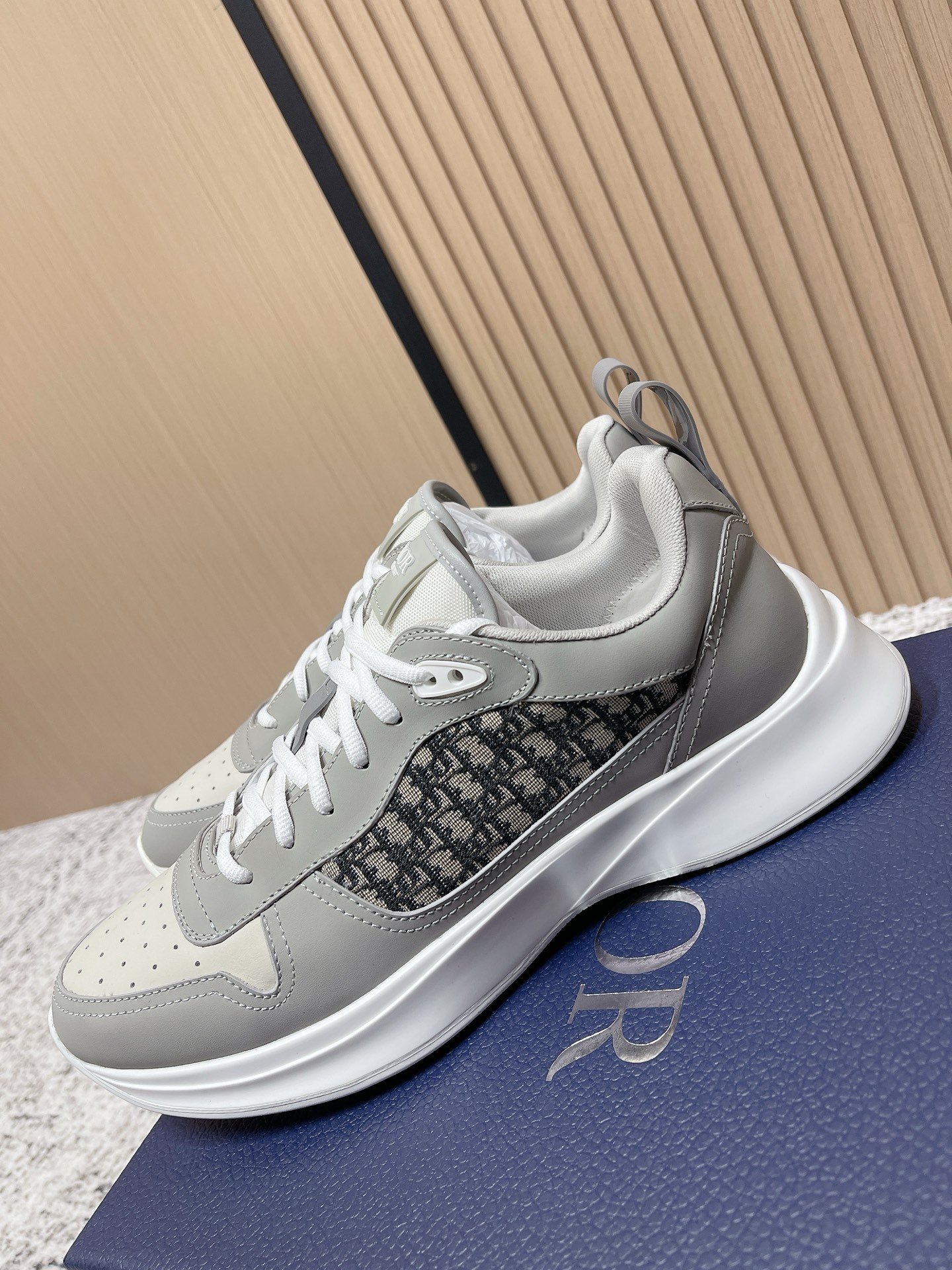 Men's Dior B25 Sneaker