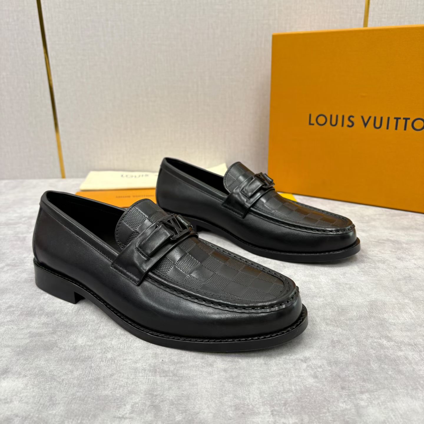 Men's LV Major Loafers