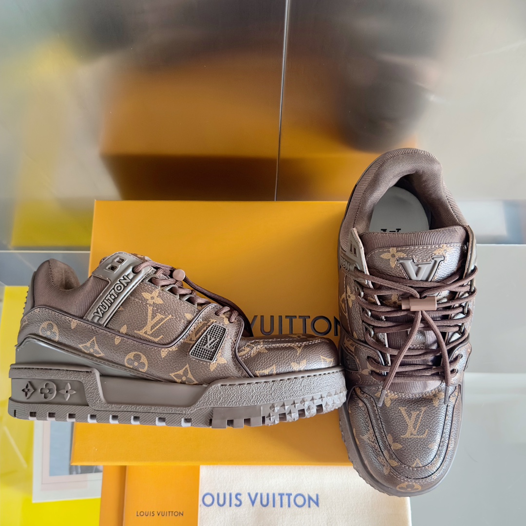 LV Unisex Trainer Maxi Sport Shoes