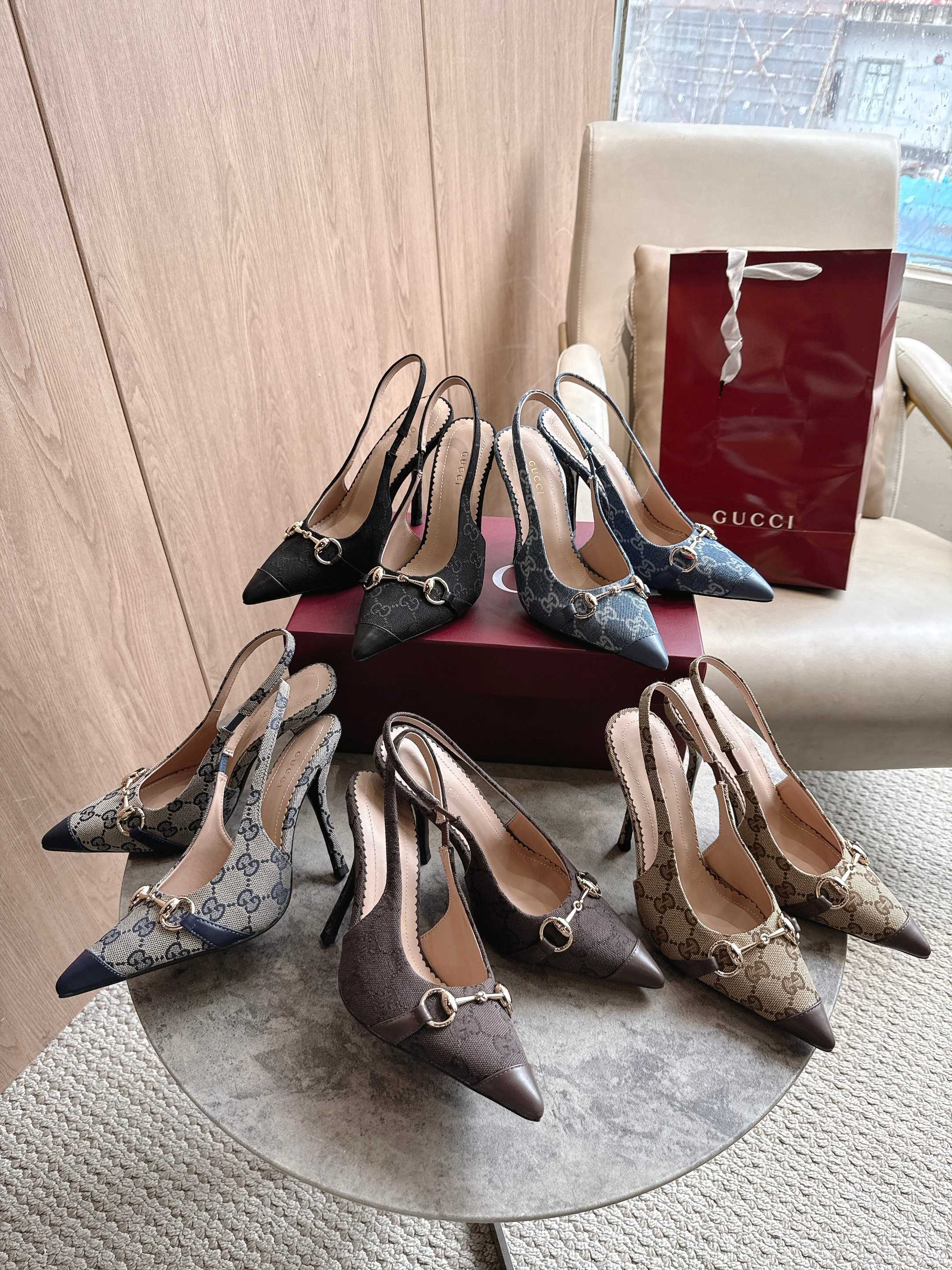 Gucci Gold Horsebit GG Canvas Pointed Toe Slingback Pumps - KAIROO