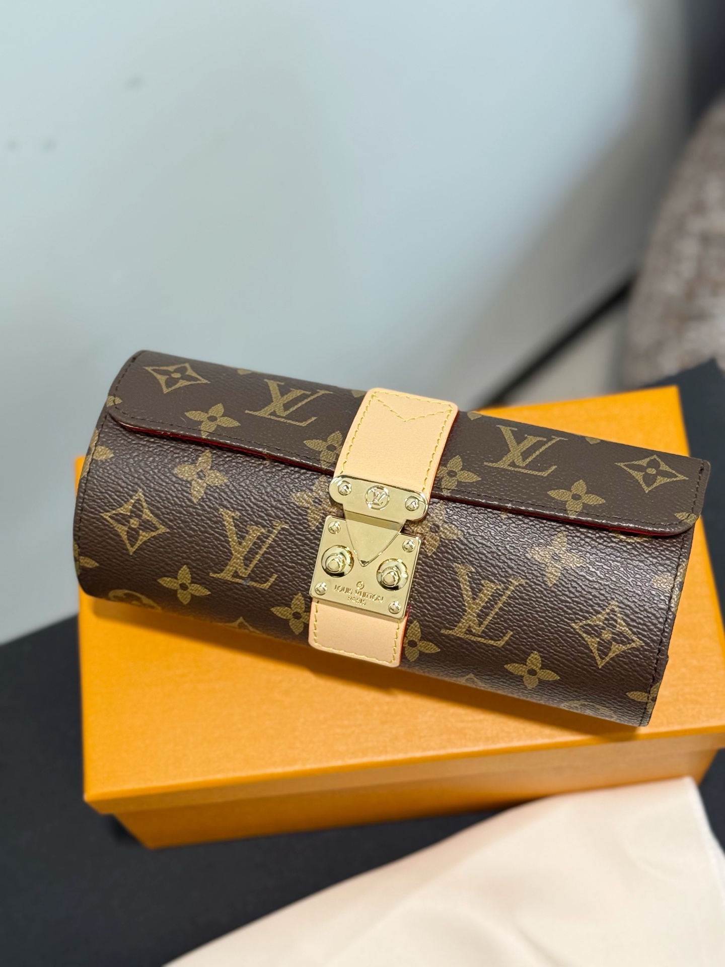 LV Etui Bijoux n Monogram Canvas M10145