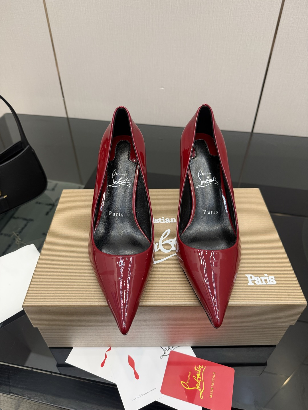 Christian Louboutin New shiny leather Pump