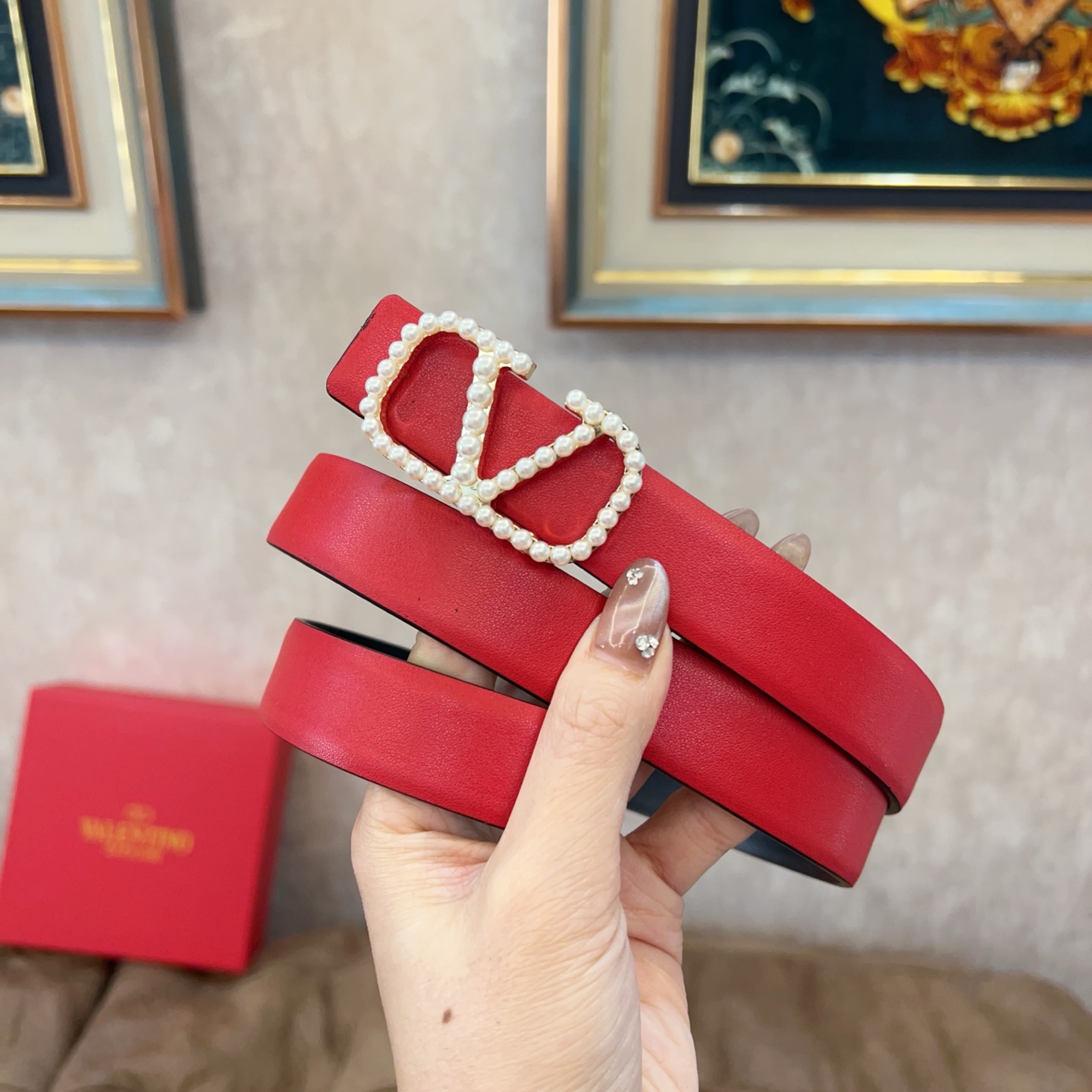 Valentino VLogo Signature Pearl Embellished Buckle Reversible Smooth Leather Belt - KAIROO