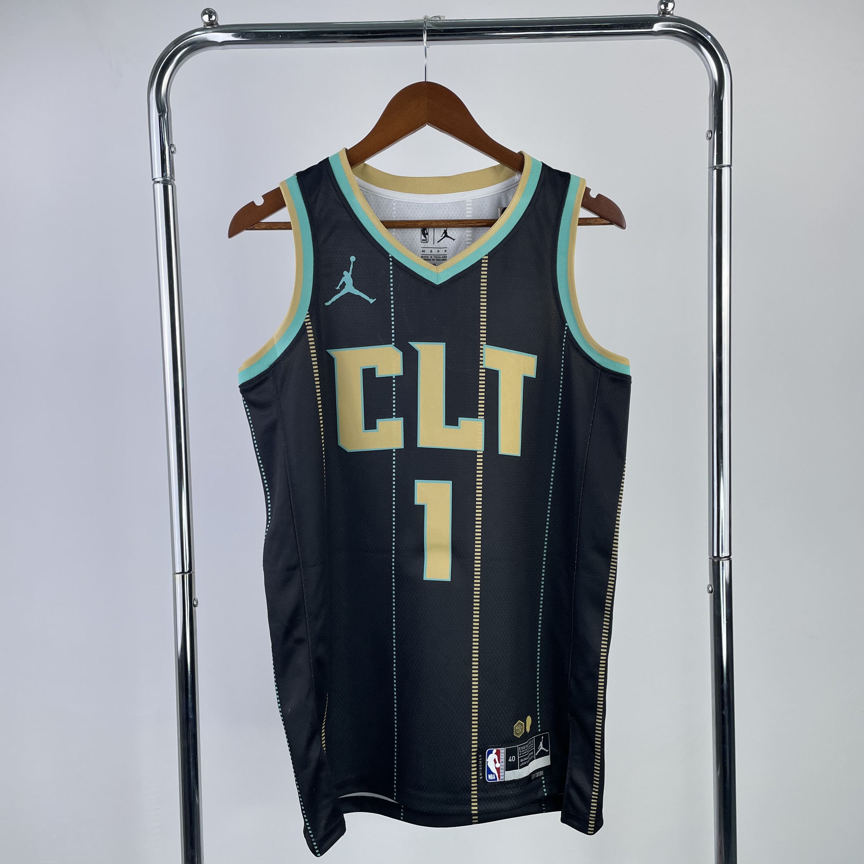 23 Season Hornets City Edition No.1 Ball