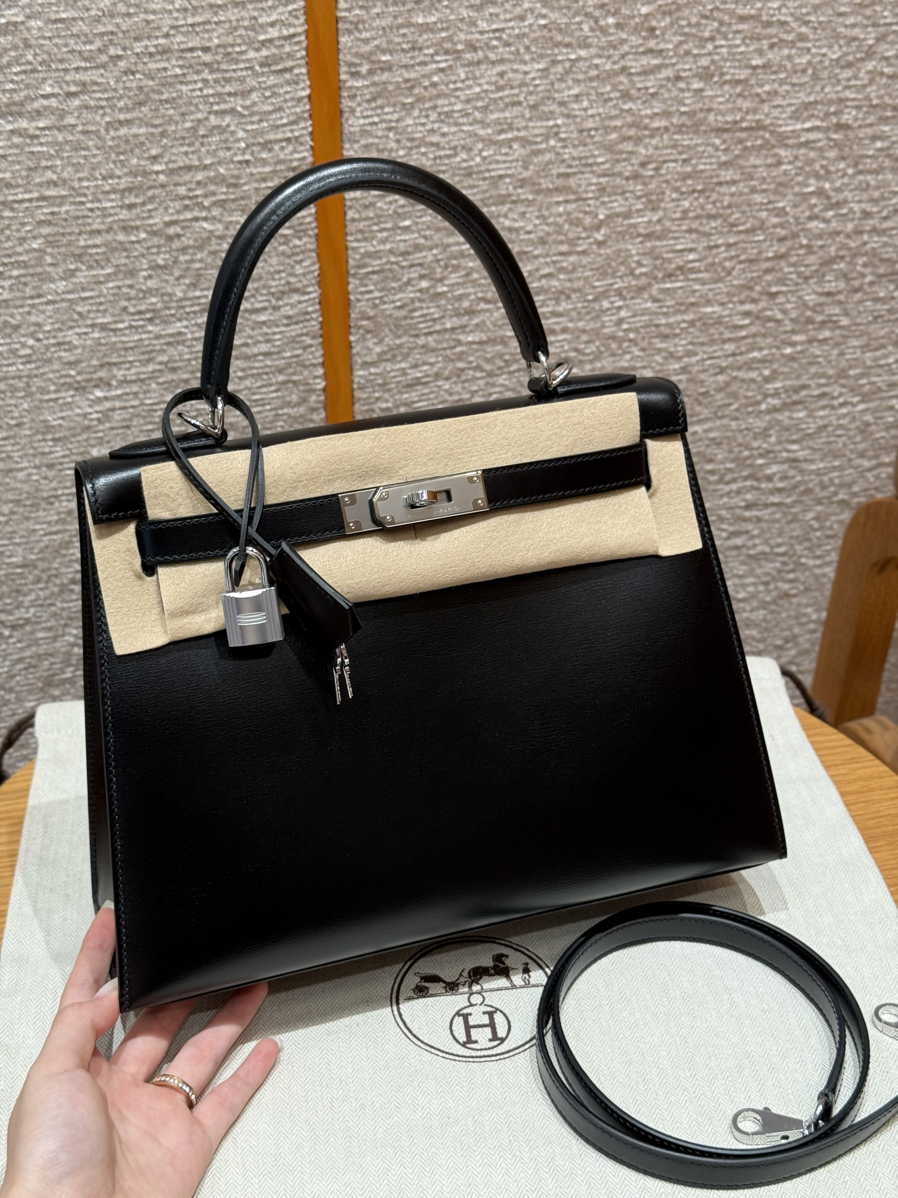 Hermes Black Box Kelly 28