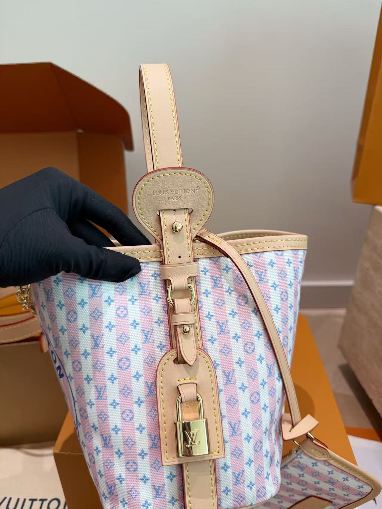 Louis Vuitton LV new all in bb handbag